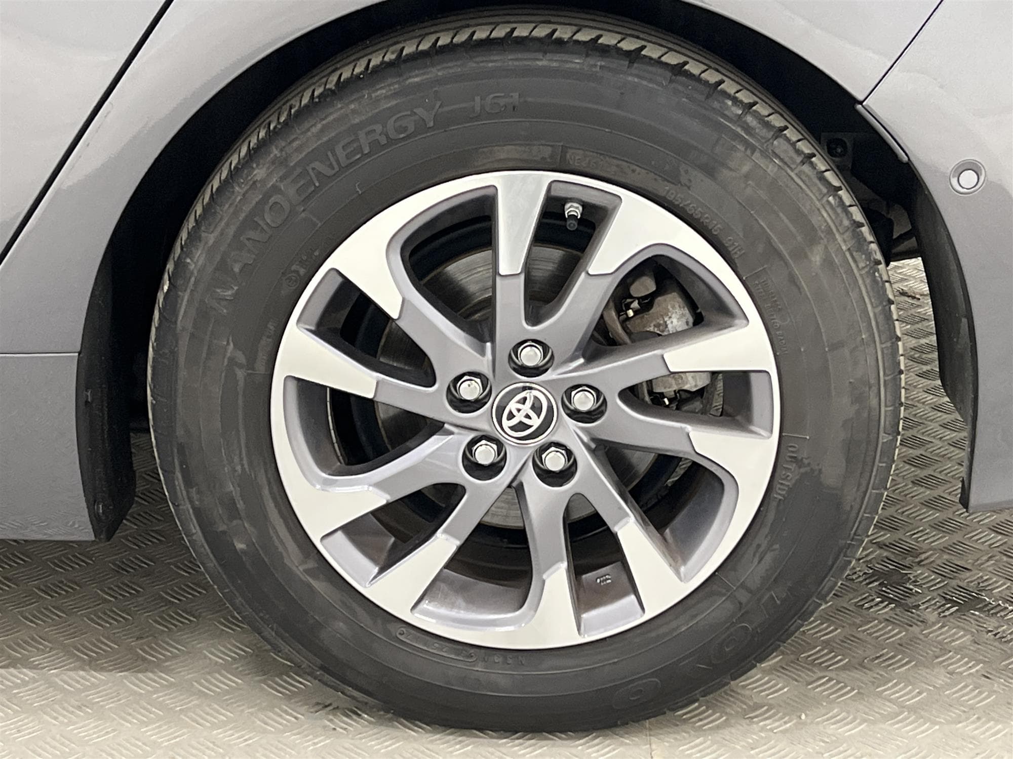 Toyota Prius 1.8 Plug-In 123hk Backkamera Navi Head up MVärm