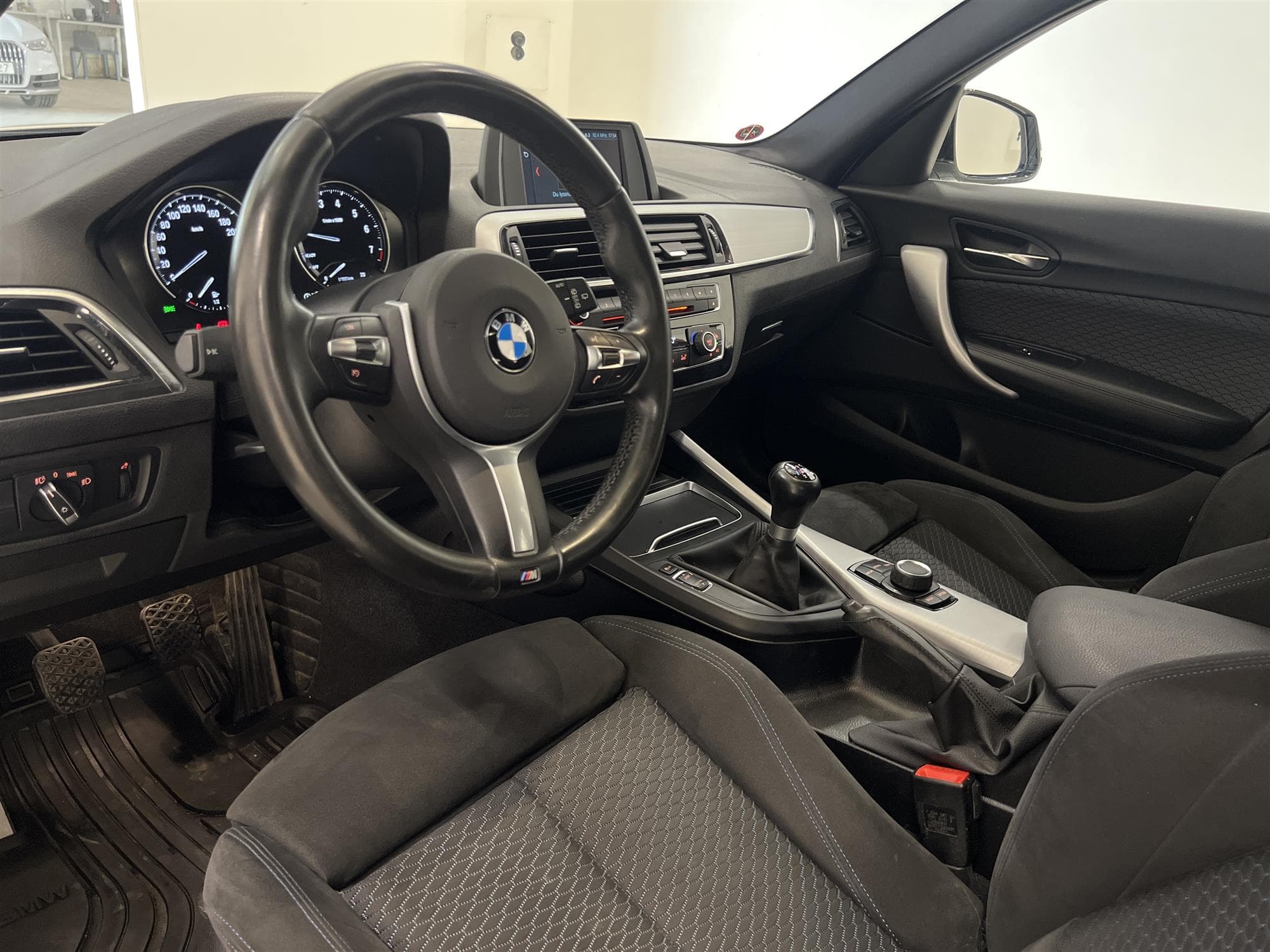 BMW 118 i 5-dörrar 136hk M-Sport Välserv Sensorer 0,73l/mil