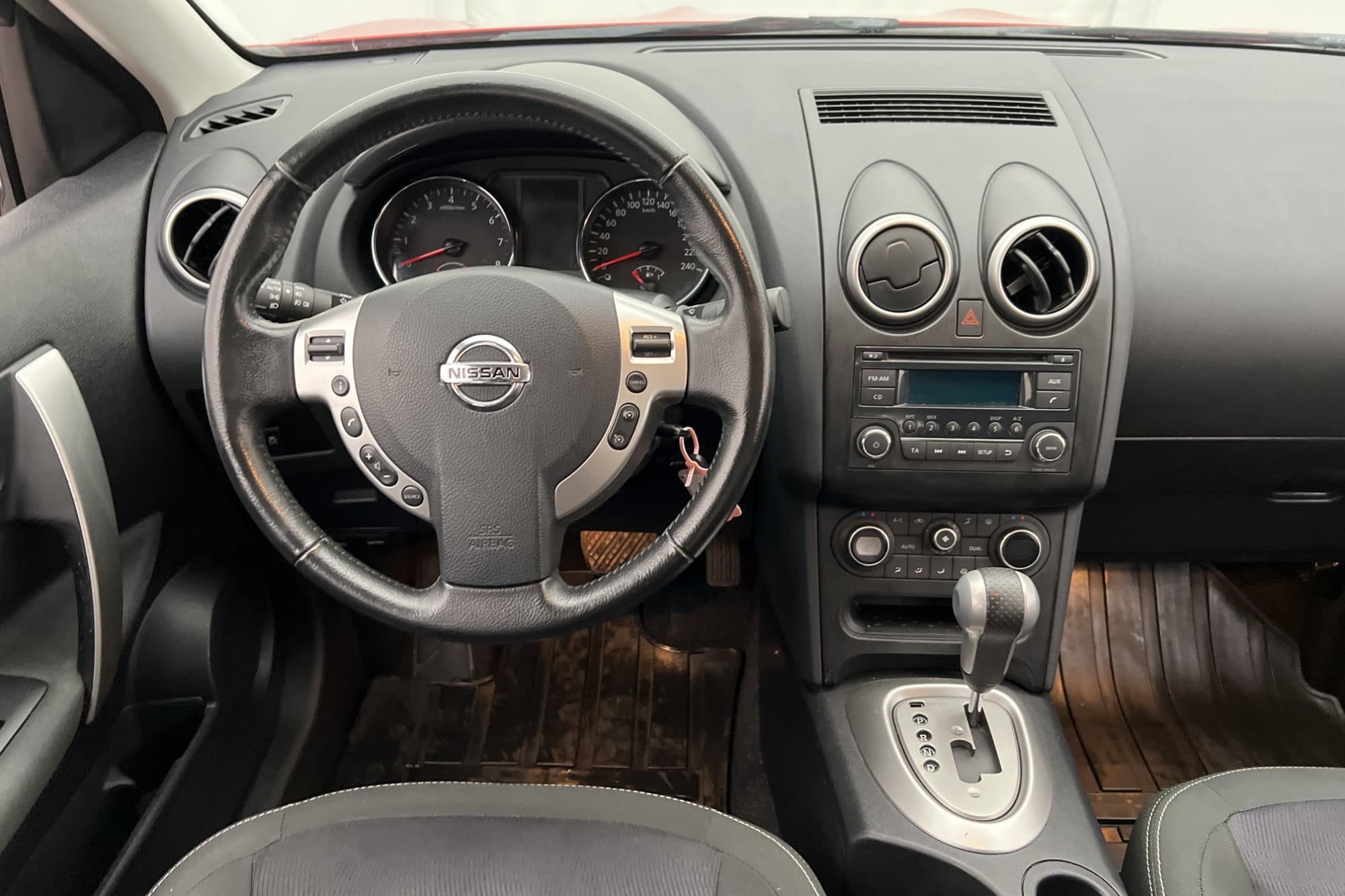 Nissan Qashqai 2.0 CVT 141hk P-Sensorer Dragkrok Farthållare