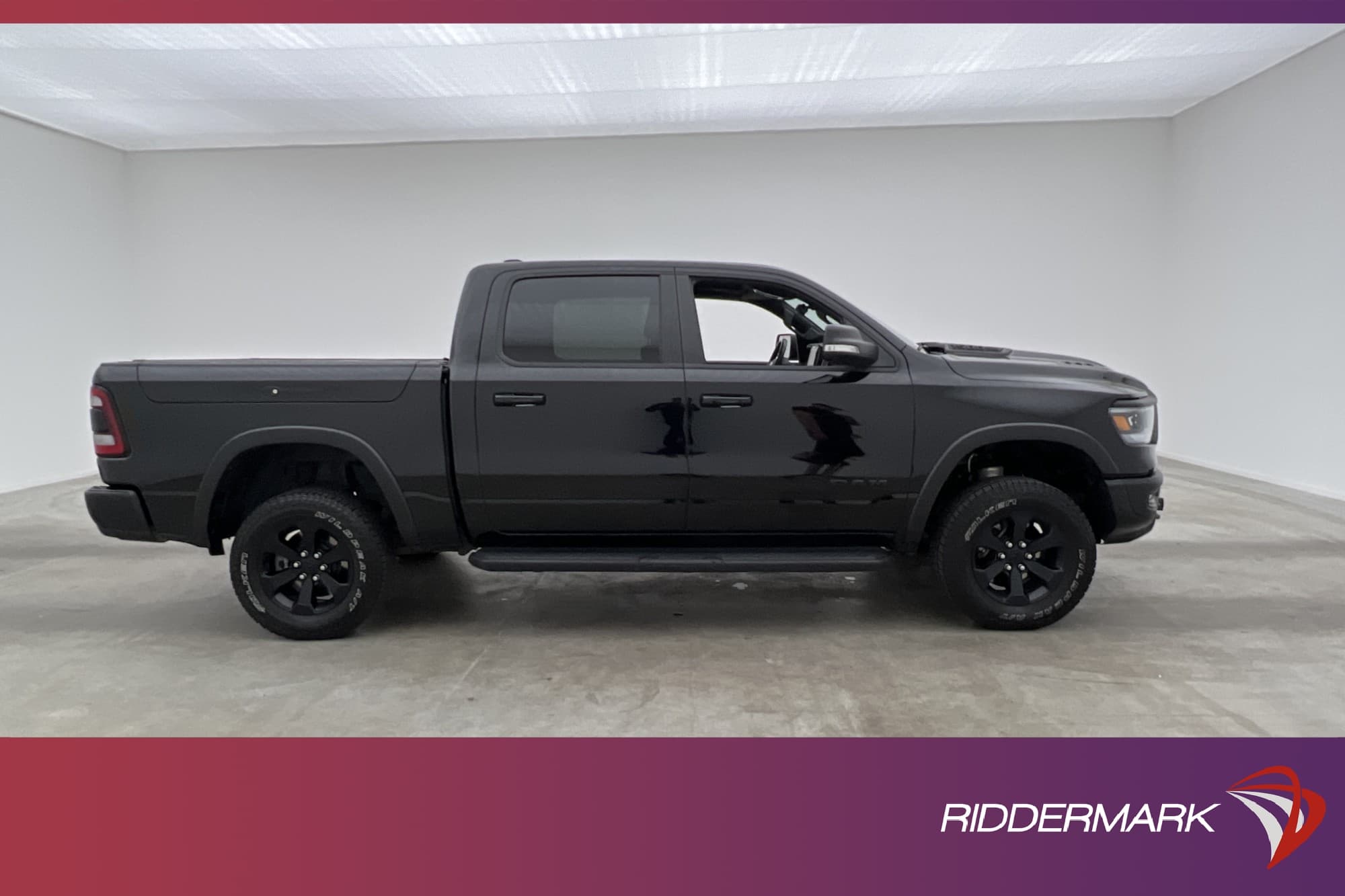 Dodge RAM Rebel Night 5.7