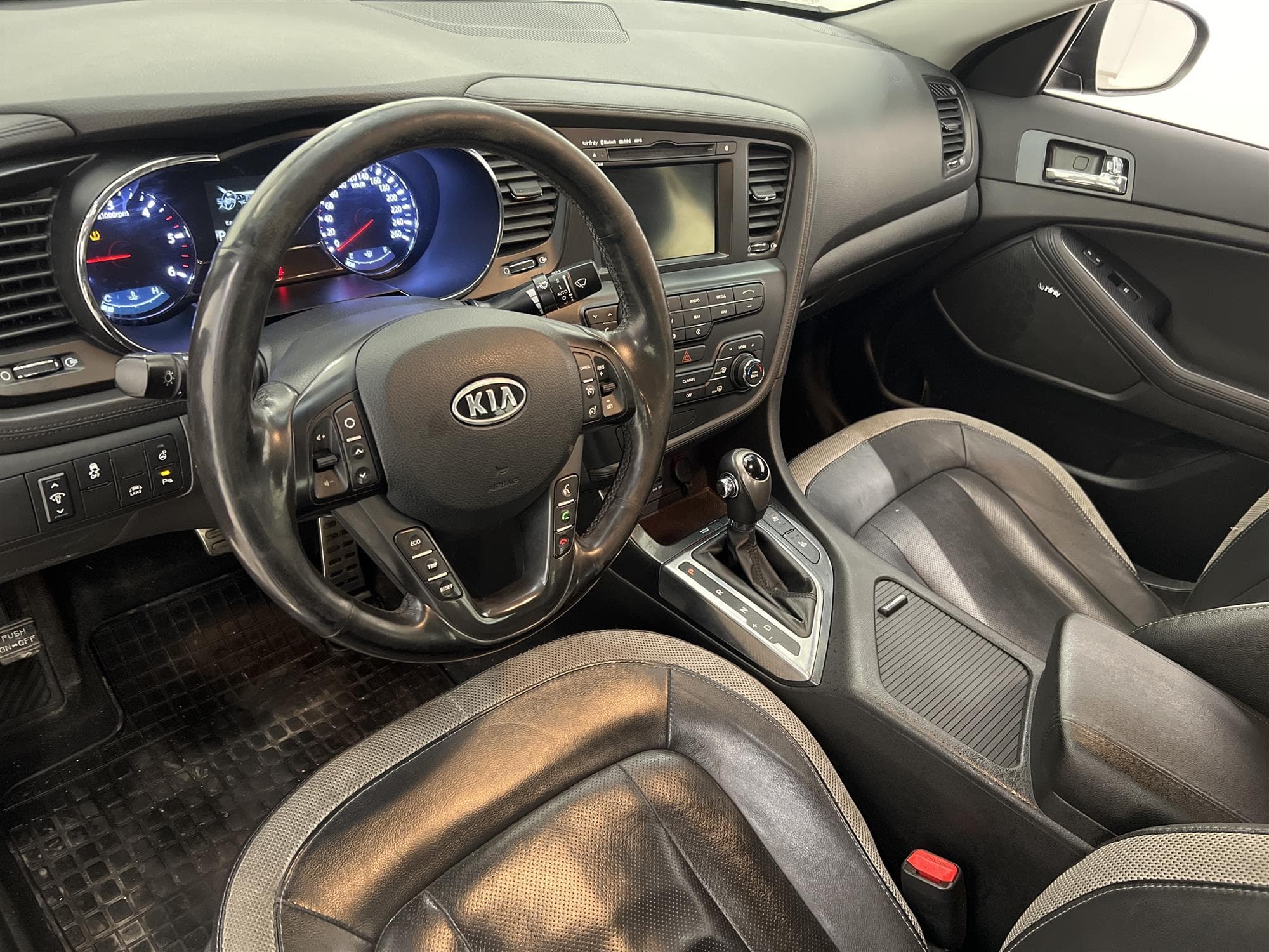 Kia Optima 1.7 CRDi 136hk Pano Infinity Navi B-Kam