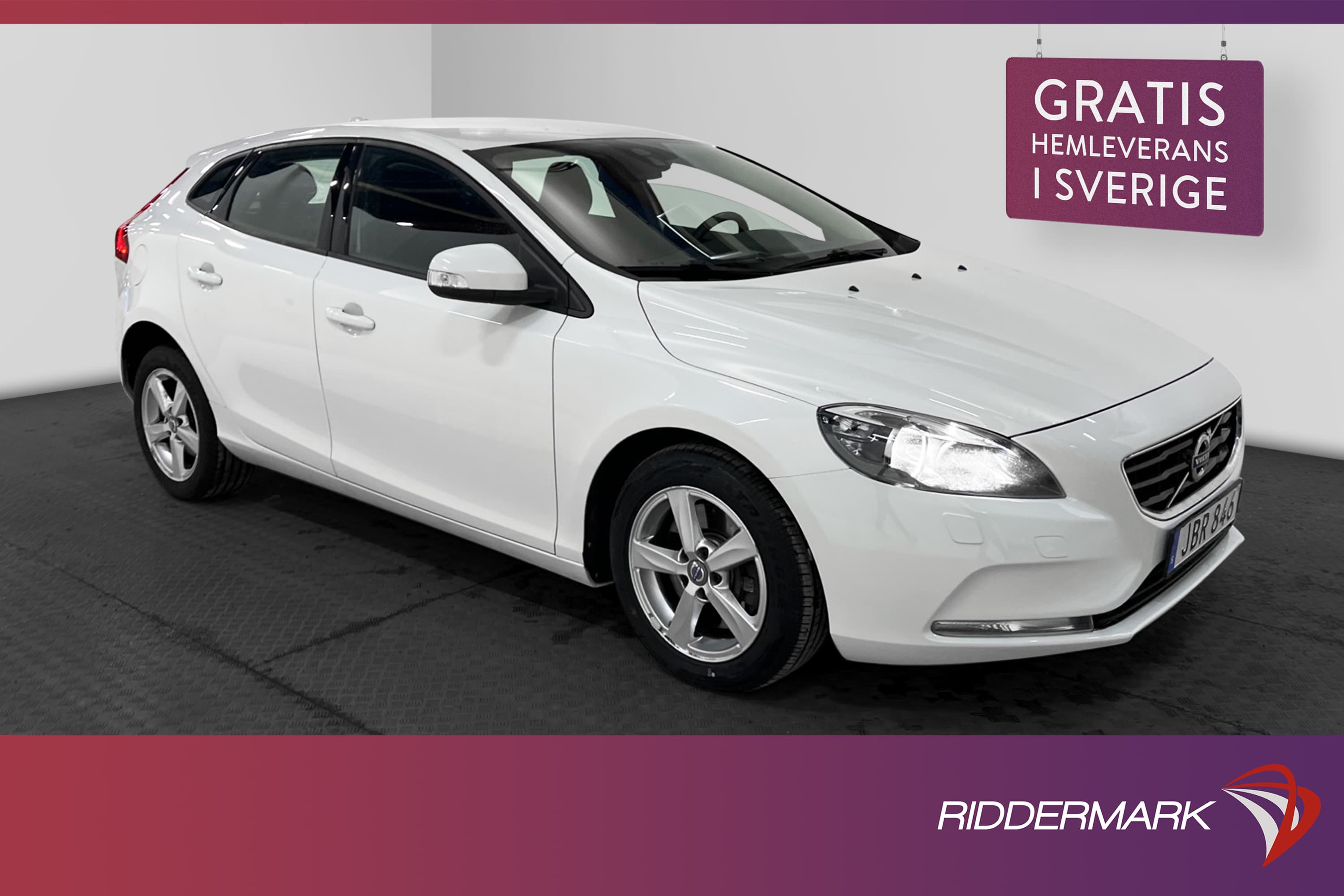 Volvo V40 T2 122hk