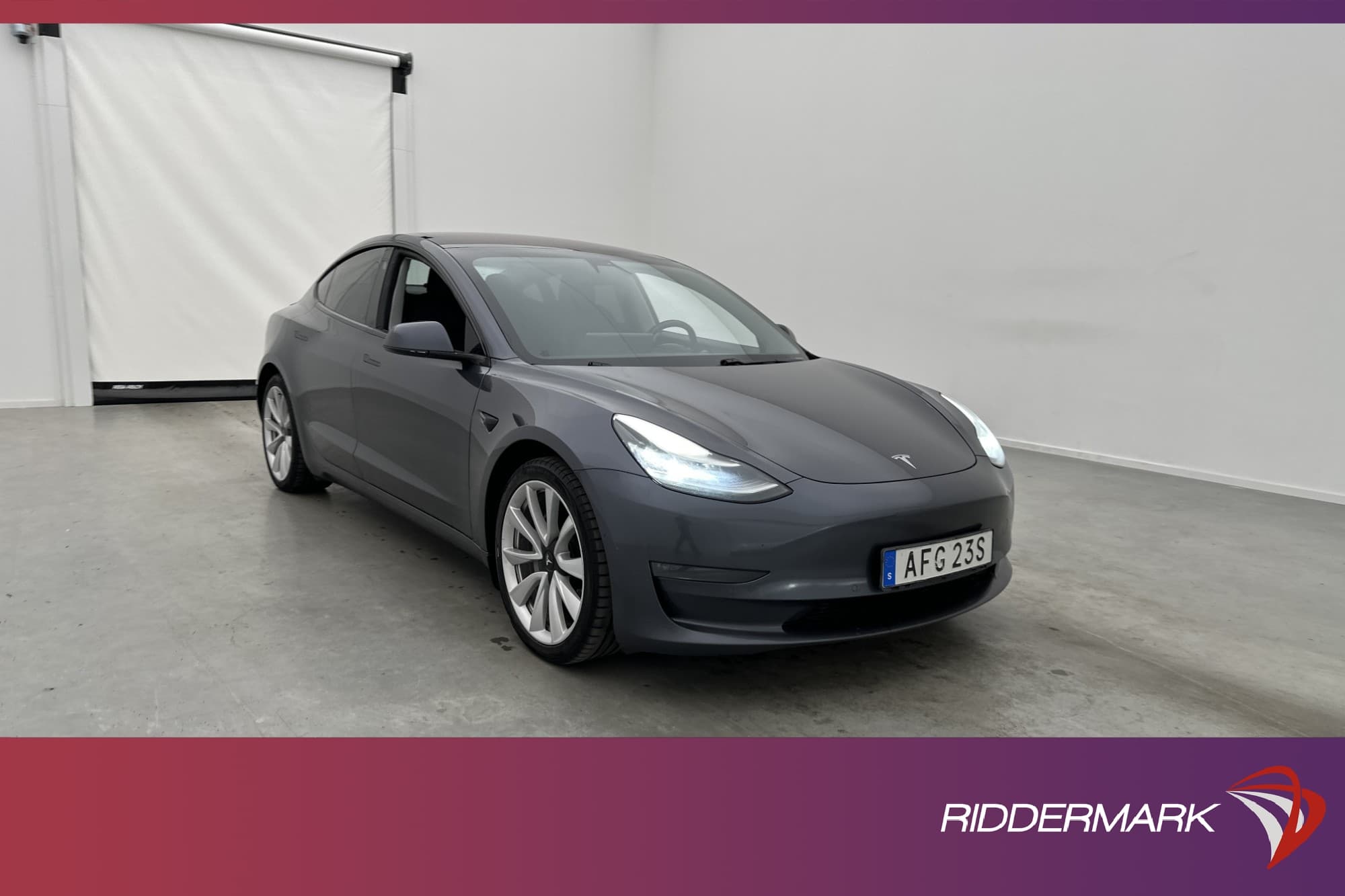 Tesla Model 3 Long Range AWD