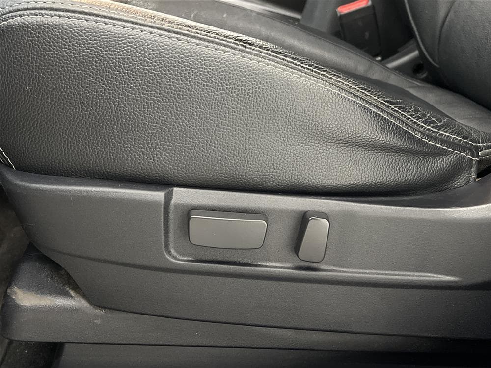 Mitsubishi Outlander PHEV 4WD Business Navi 2-brukareinteriör