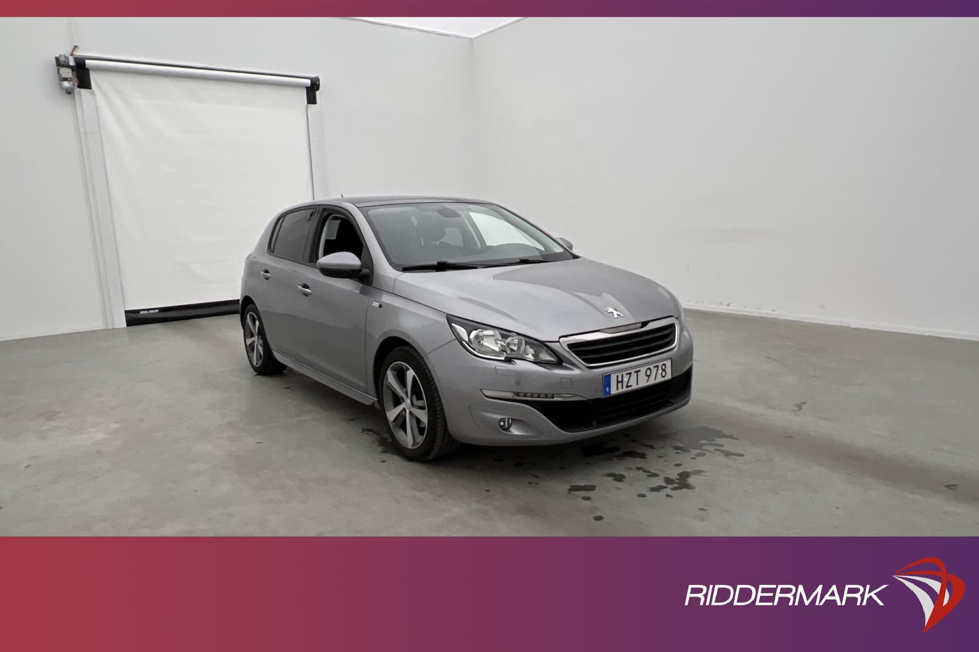 Peugeot 308 1.2 e-THP 130hk