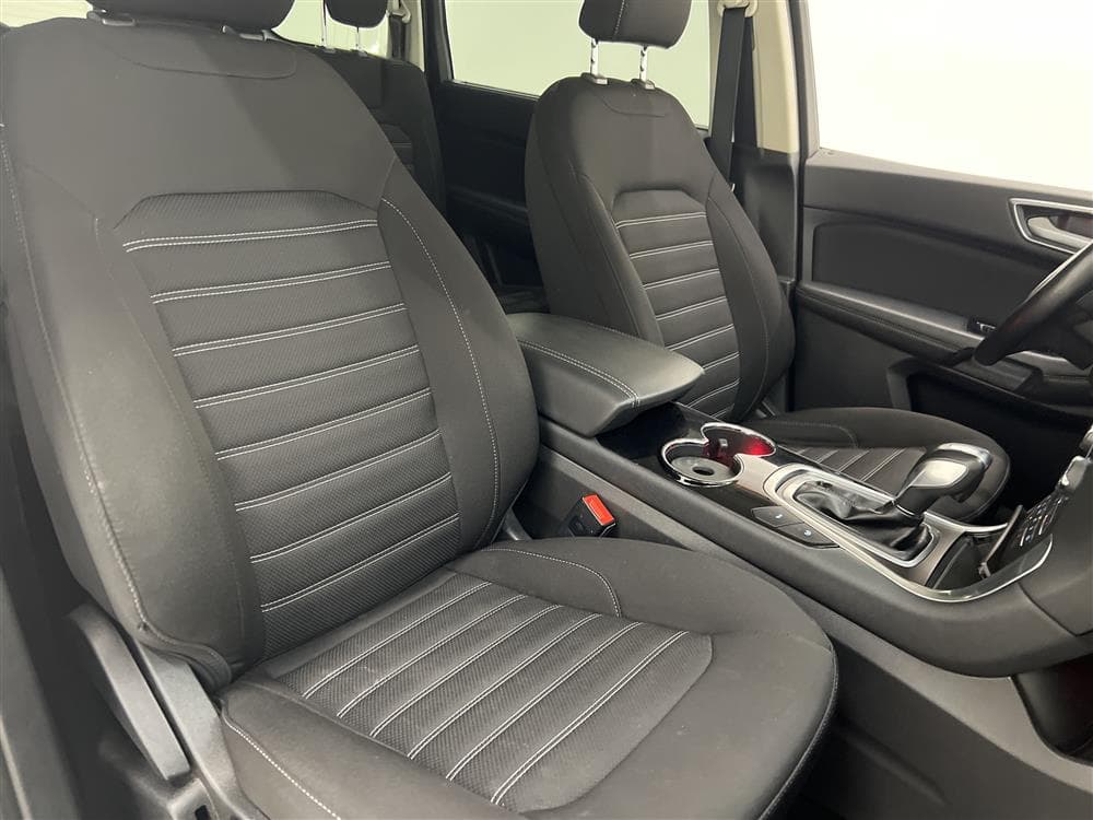 Ford Galaxy 2.0 TDCI 180hk AWD Titanium 7-Sits D-Värm Draginteriör