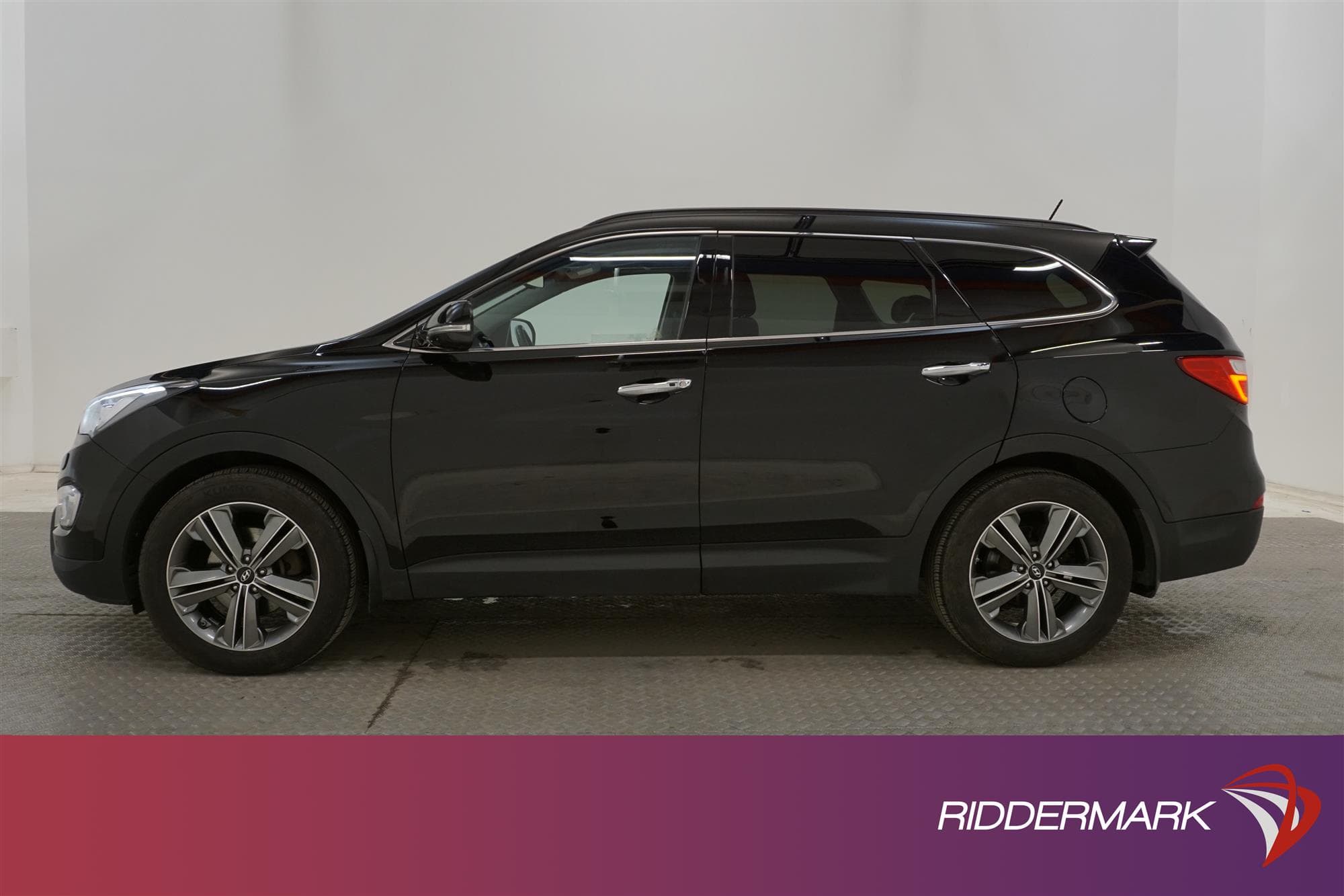 Hyundai Grand Santa Fe