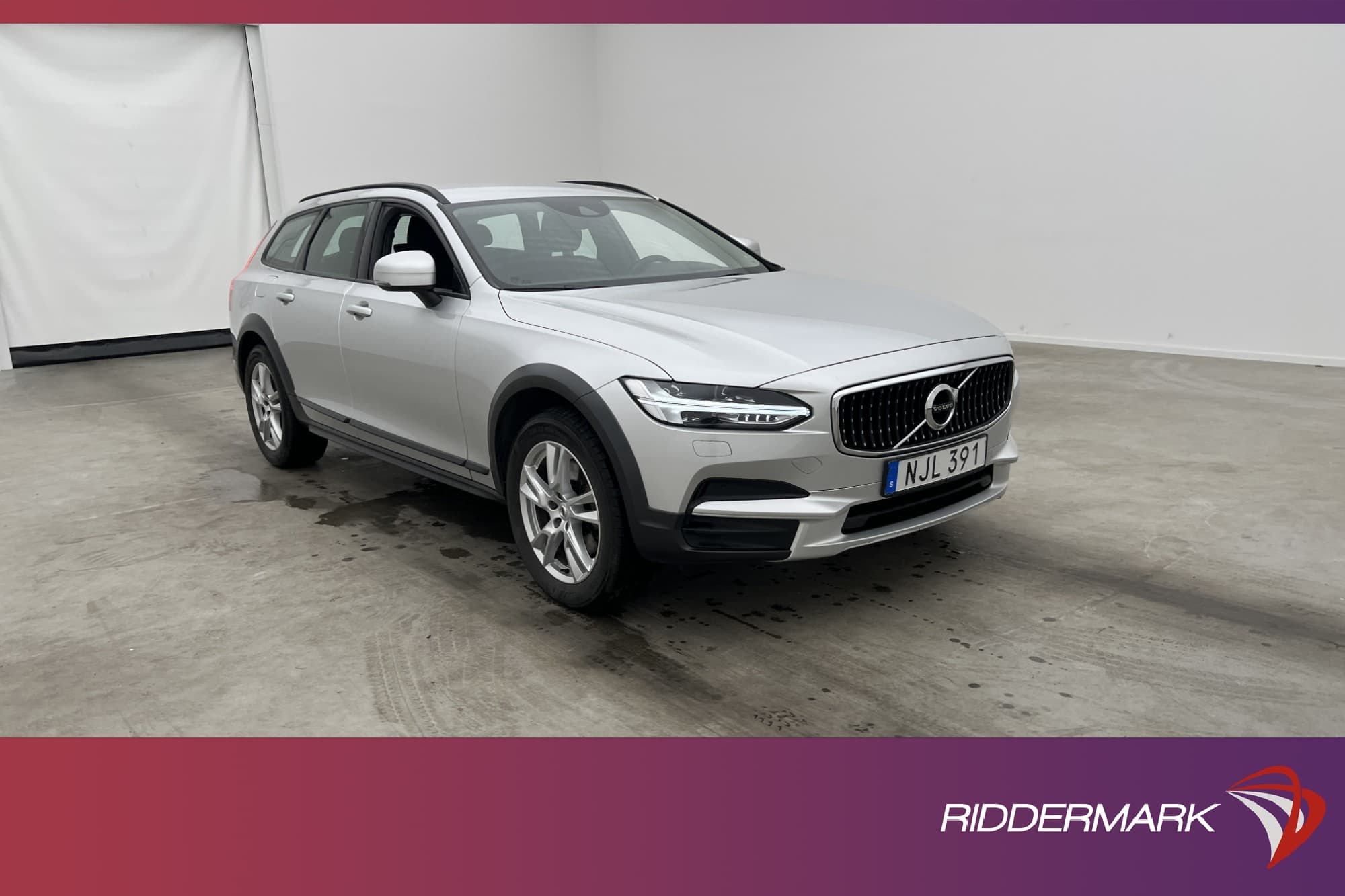 Volvo V90 Cross Country D4 AWD