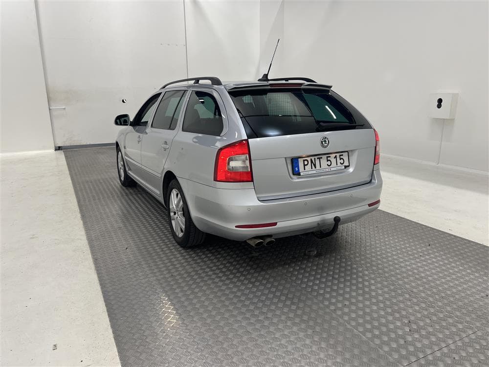 Skoda Octavia 2.0 TDI Kombi 4X4 140hk