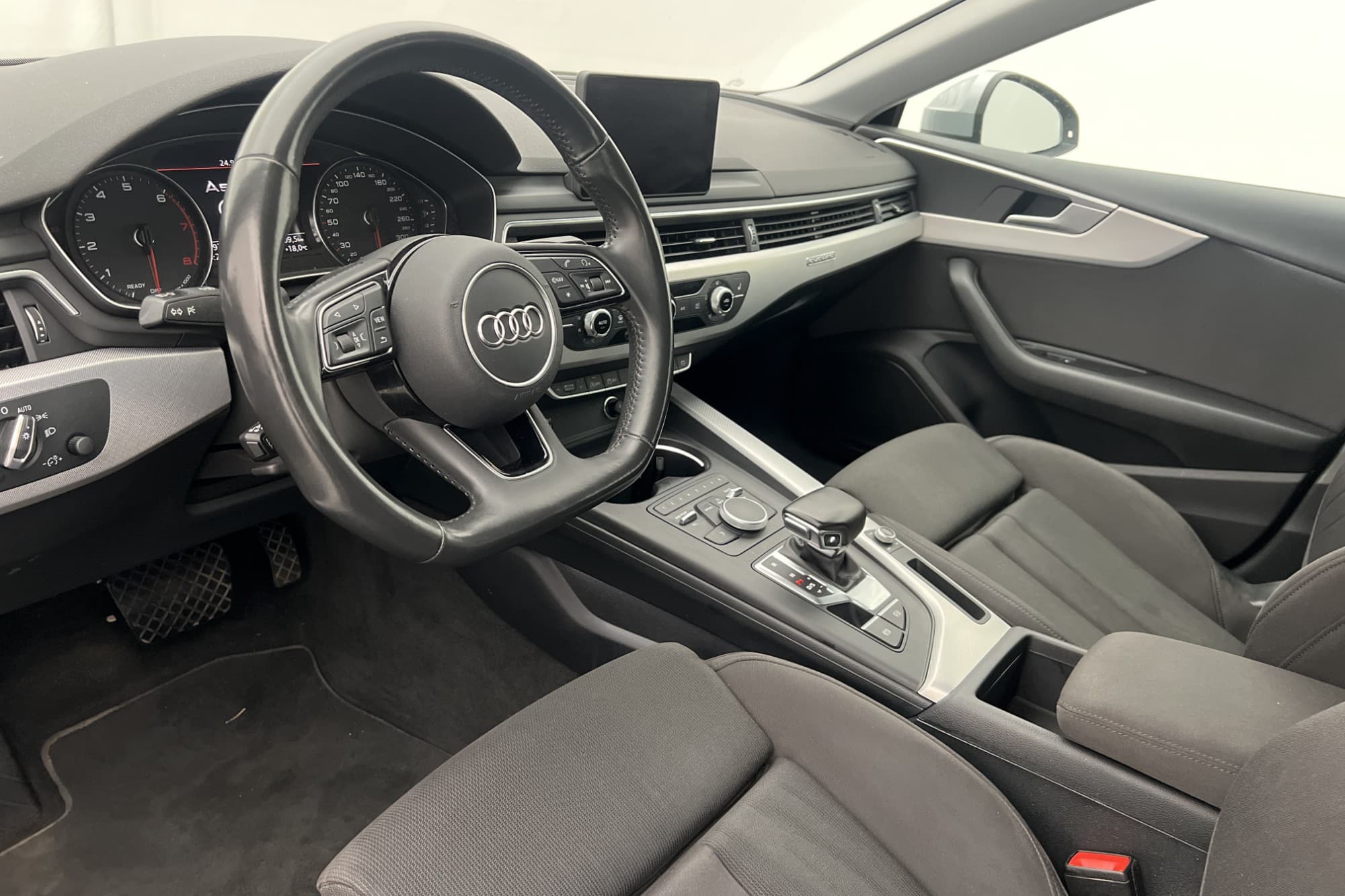 Audi A5 Sportback 45 TFSI Q 245hk Proline P-Sensorer Keyless