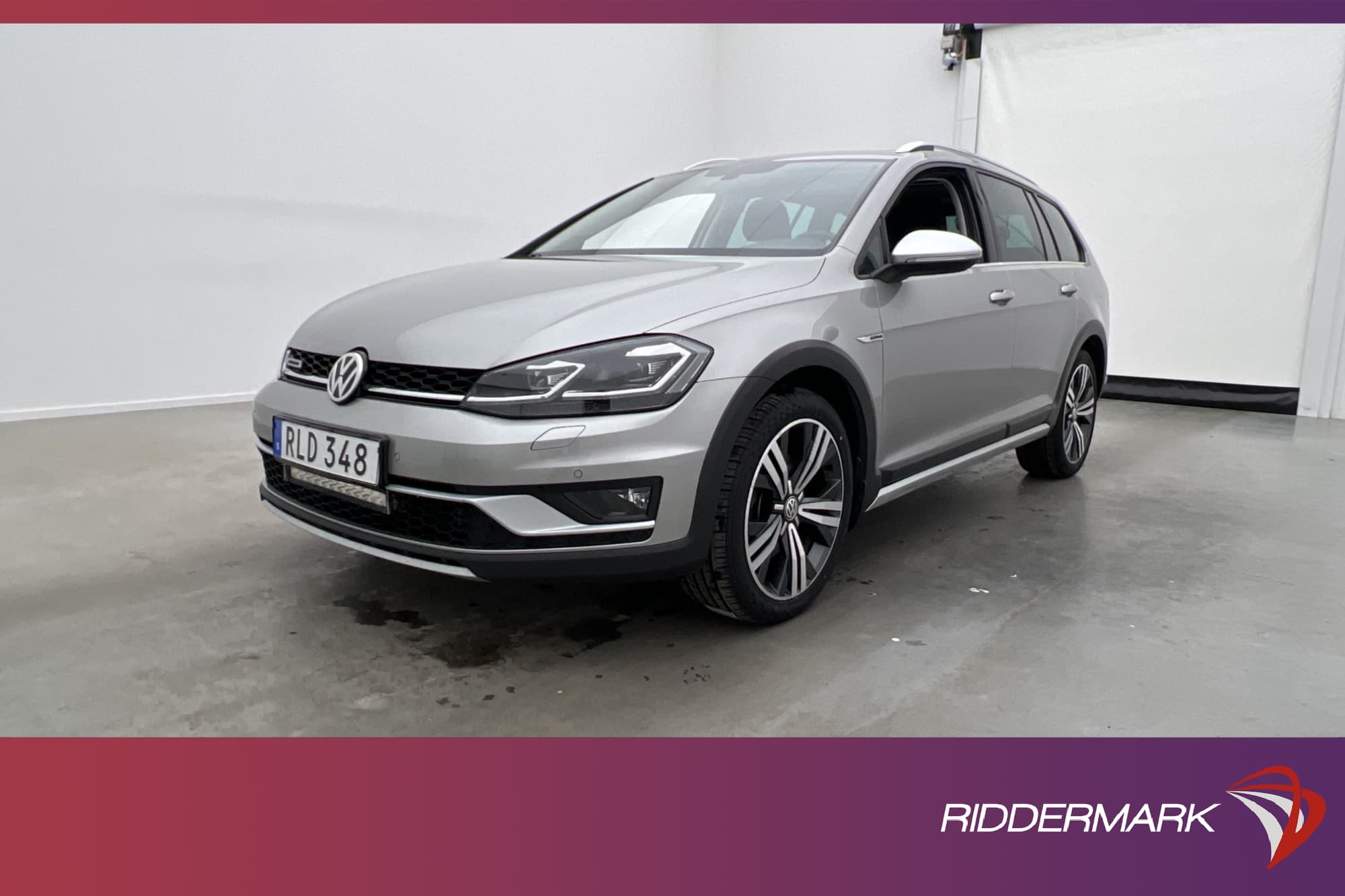 Volkswagen Golf Alltrack 4M 180hk Cockpit Pano Värmare Drag