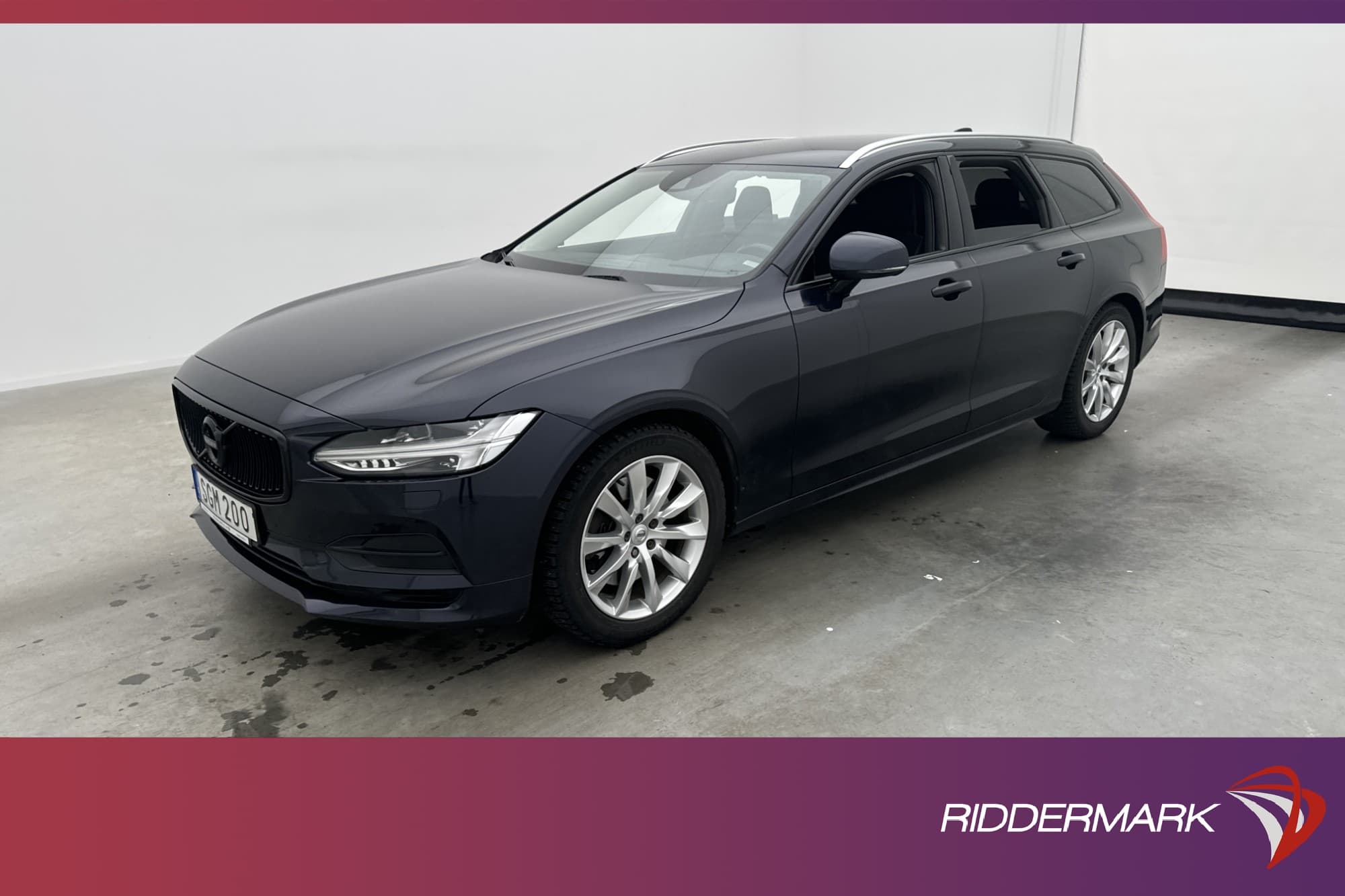 Volvo V90 T4