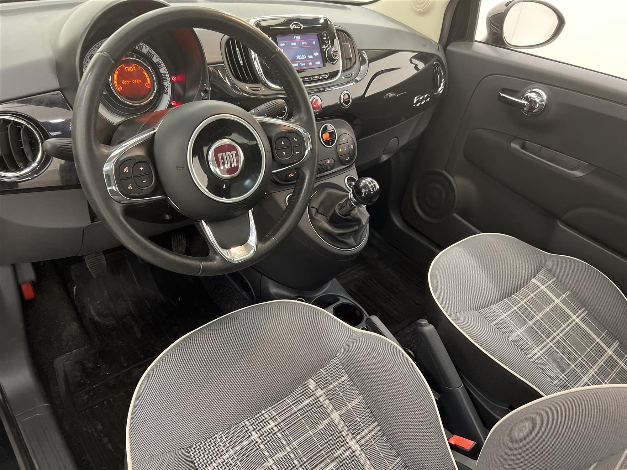 Fiat 500 1.2 69hk Lounge Taklucka Låg Skatt 0,49L/mil