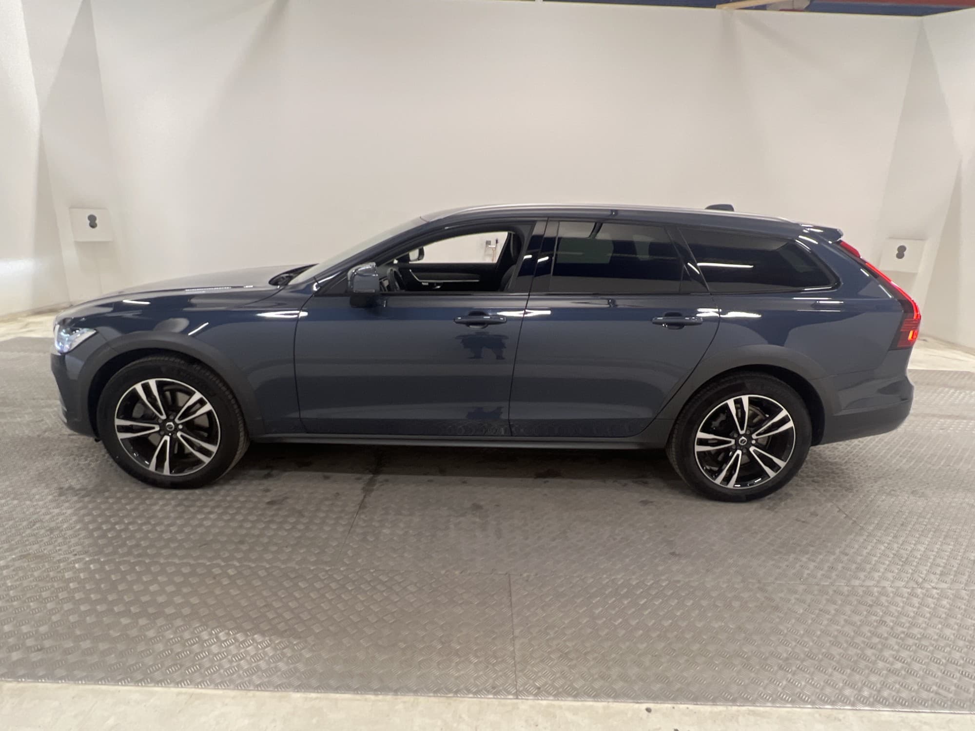 Volvo V90 Cross Country B4 AWD