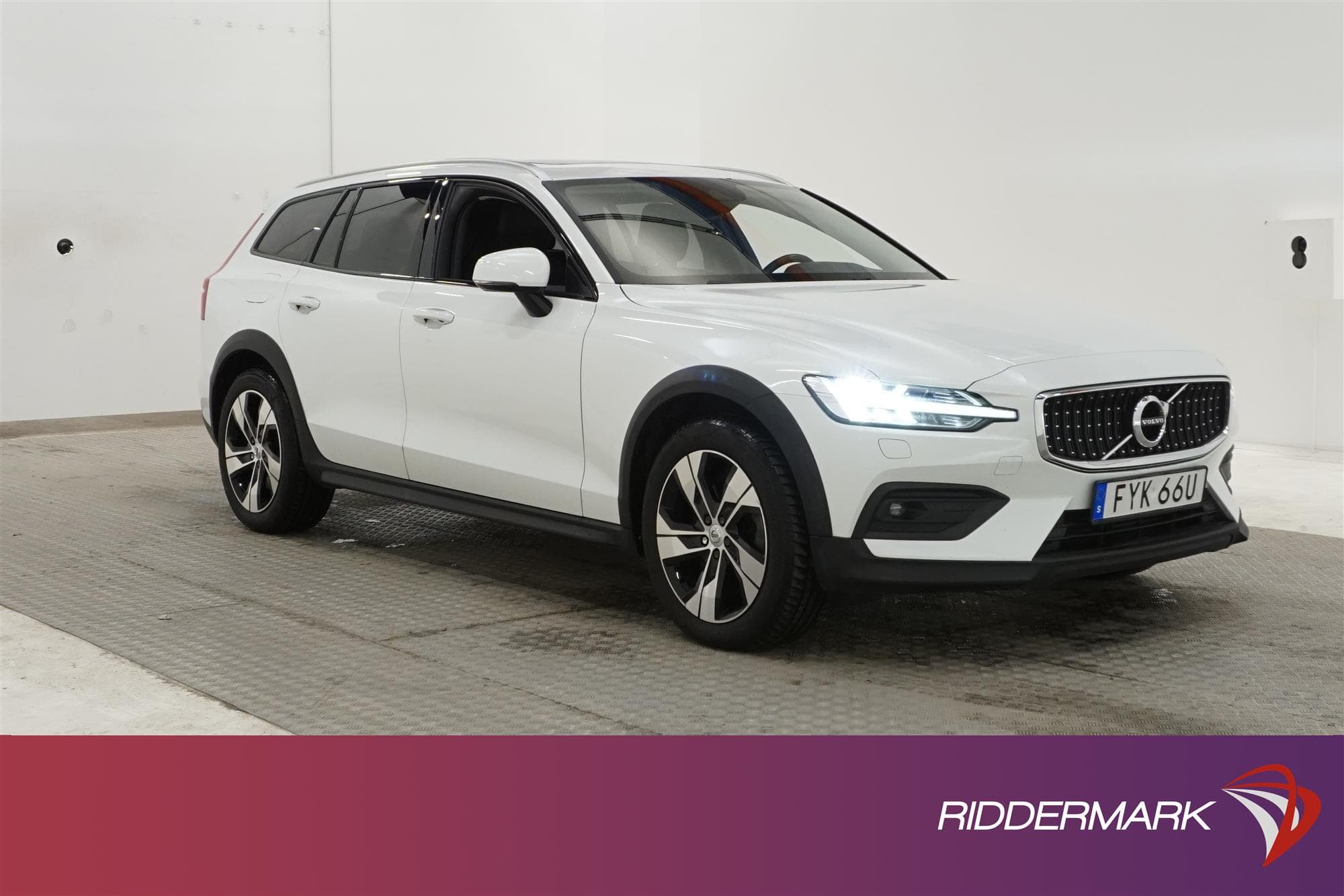 Volvo V60 Cross Country D4 AWD 190hk