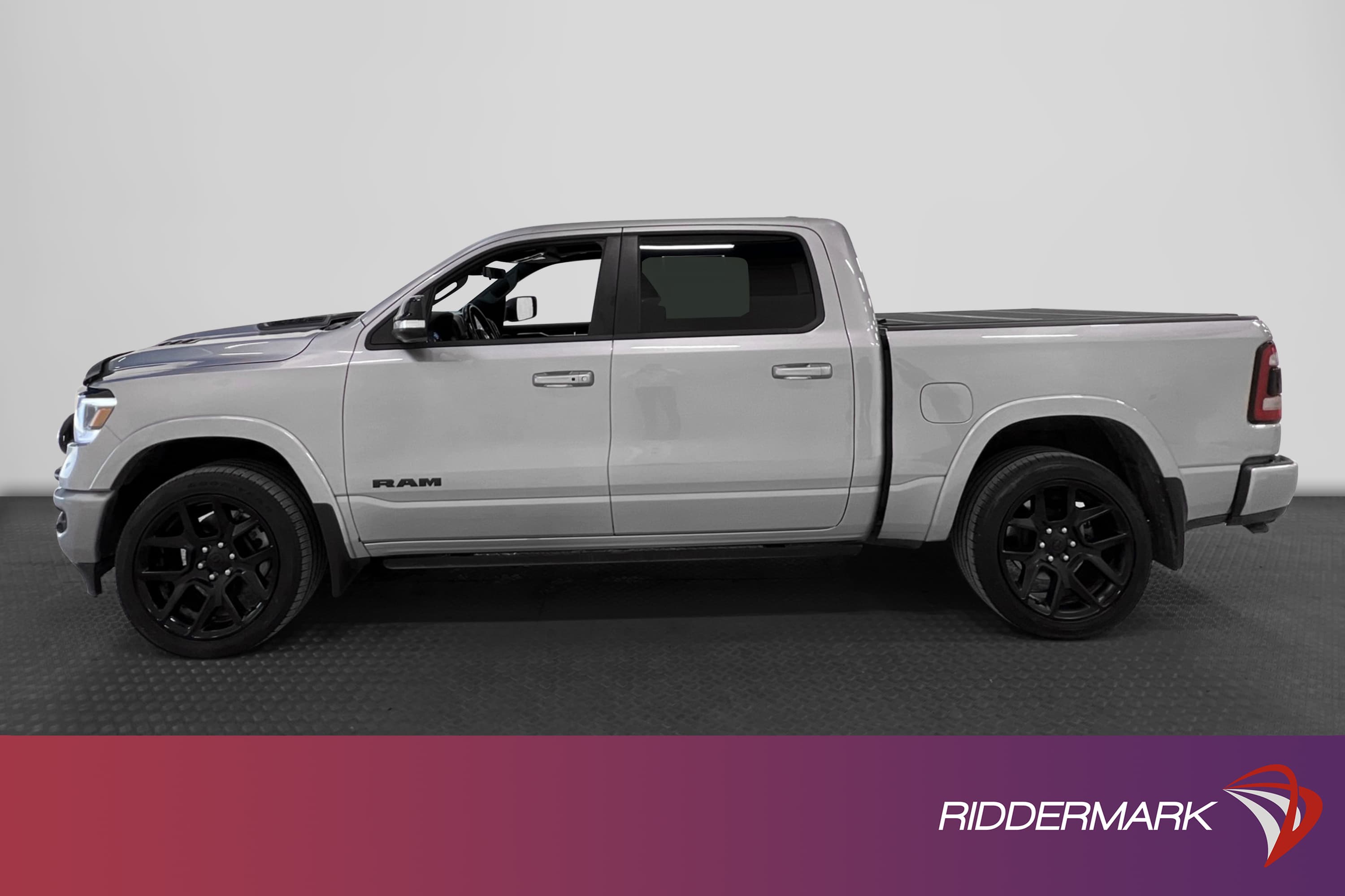 Dodge Ram Laramie Night 5.7 HEMI V8 Luftfjädring Pano Moms