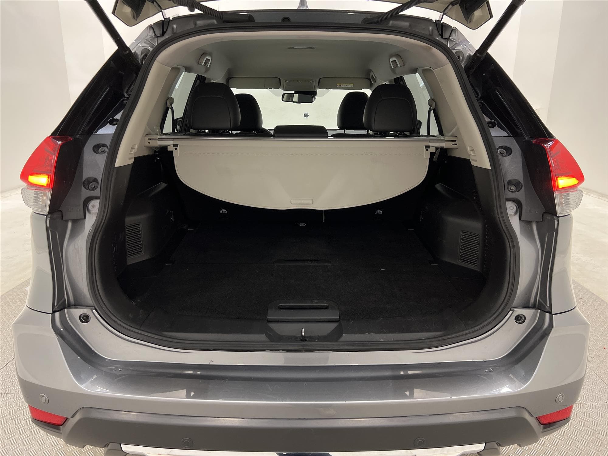 Nissan X-Trail 1.6 130hk Tekna BOSE  Navi Skinn 0,53L/mil
