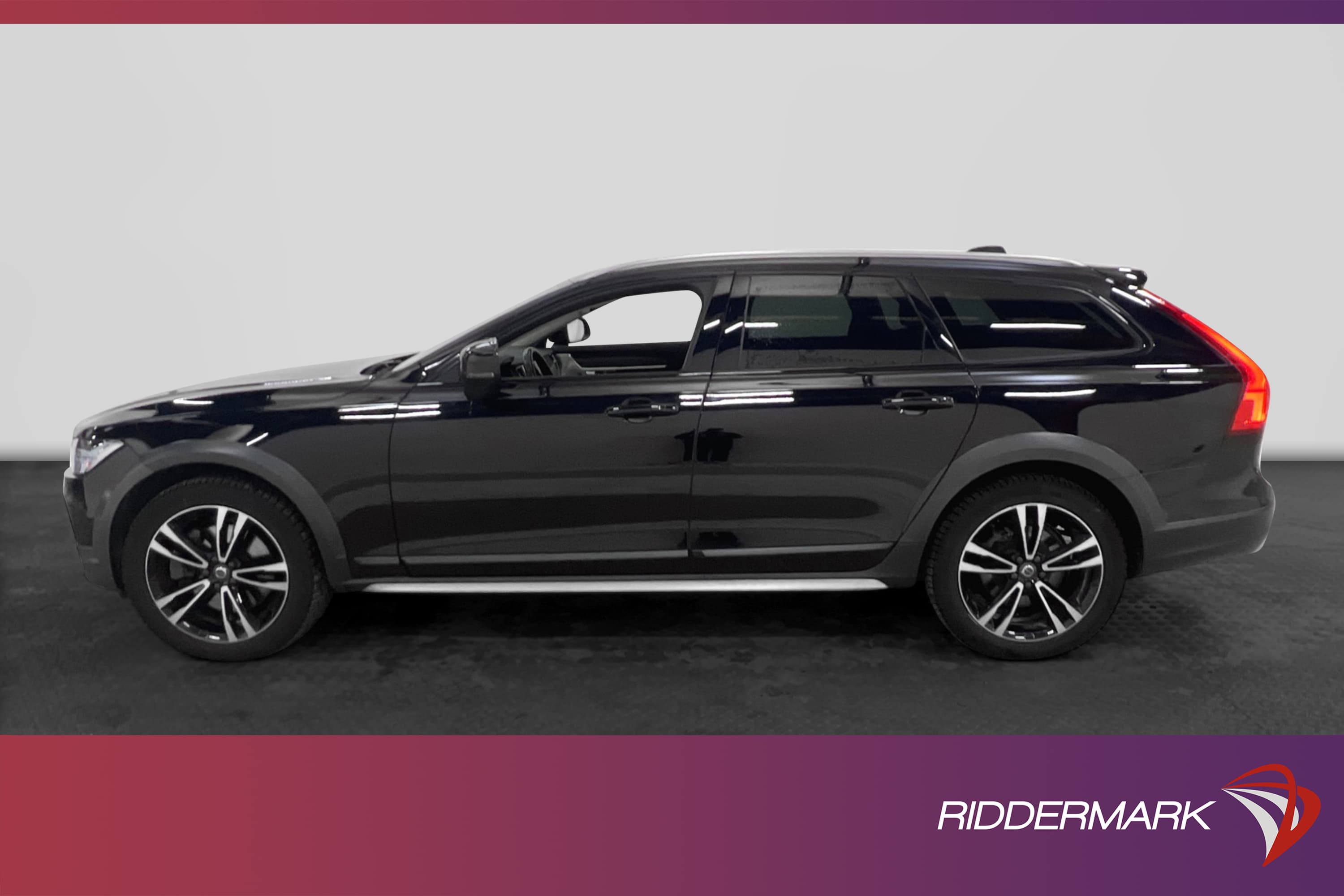 Volvo V90 Cross Country D4 AWD