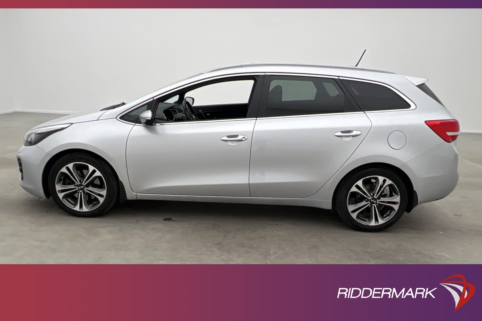 Kia Ceed 1.6 CRDi 136hk GT Line Kamera 2 Brukare Drag Navi