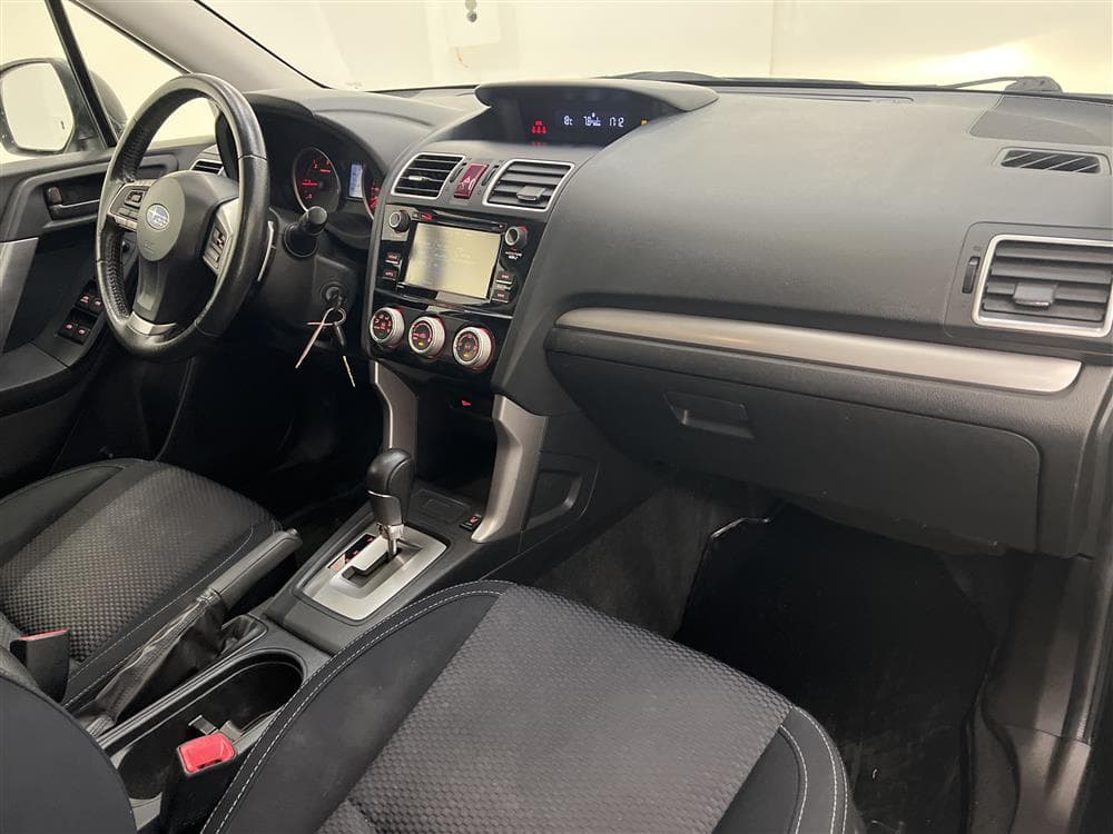 Subaru Forester 2.0D 147hk 4WD Drag Välservad 0,63l/milinteriör