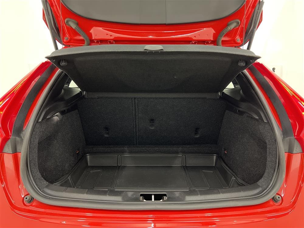 Volvo V40 T4 Cross Country AWD 190hk VOC Värmare Navi Skinn