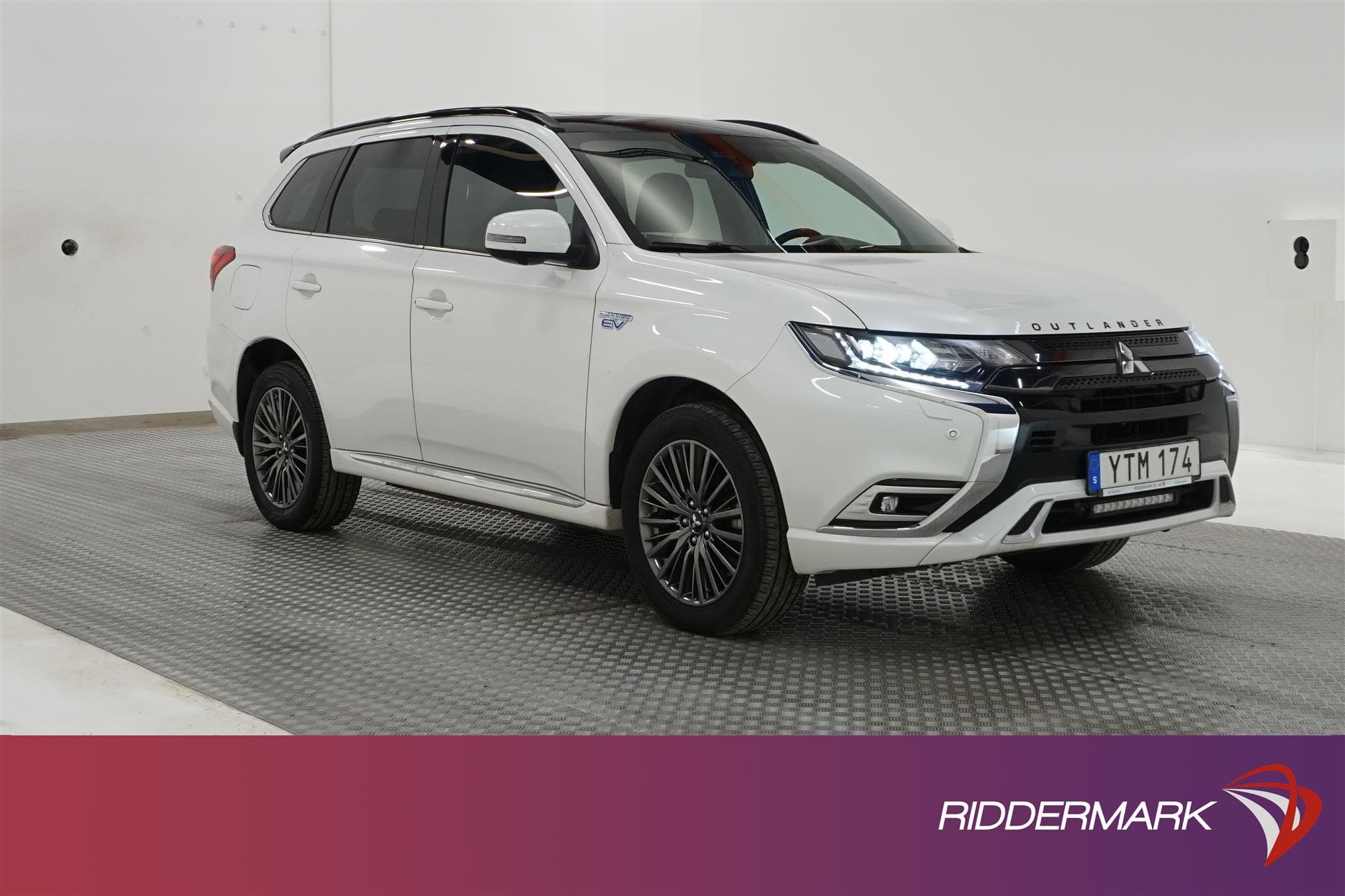 Mitsubishi Outlander PHEV 4WD 230hk S Edition Taklucka Drag