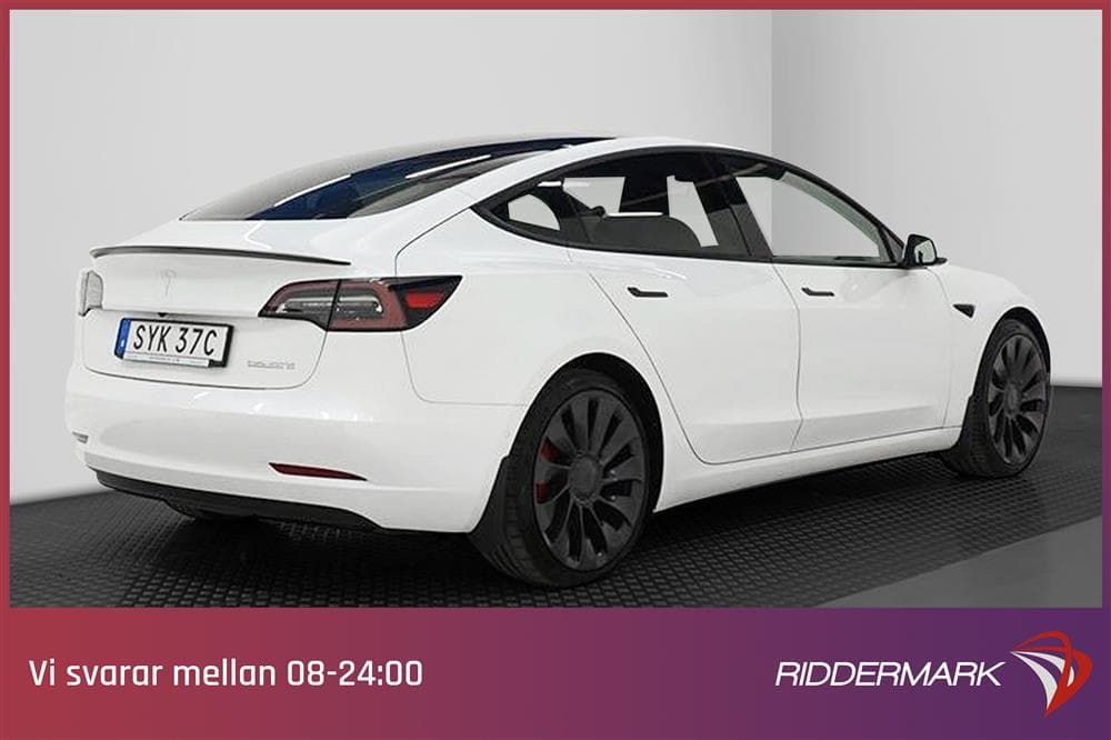 Tesla Model 3 Performance AWD Svensksåld Premiumexteriör