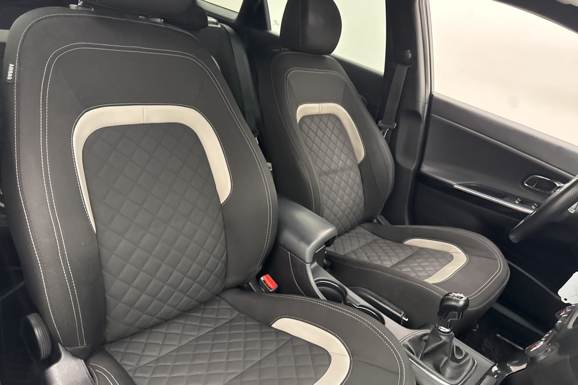 Kia Ceed SW 1.6 CRDi 136hk GT-Line M&K-Värmare Sensorer Navi