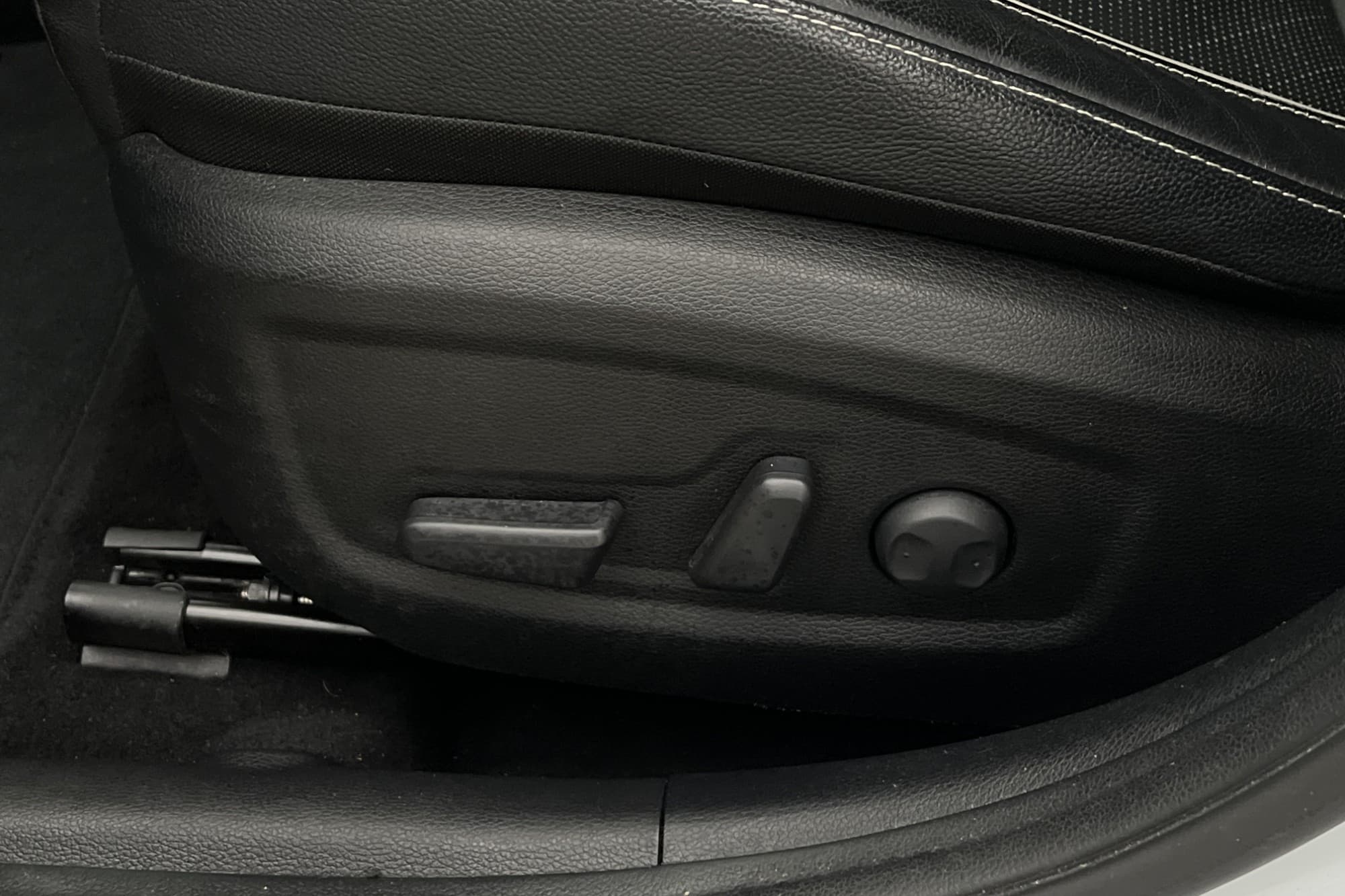 Kia Xceed Plug-in Advance Plus 2 Pano Kamera Skinn CarPlay