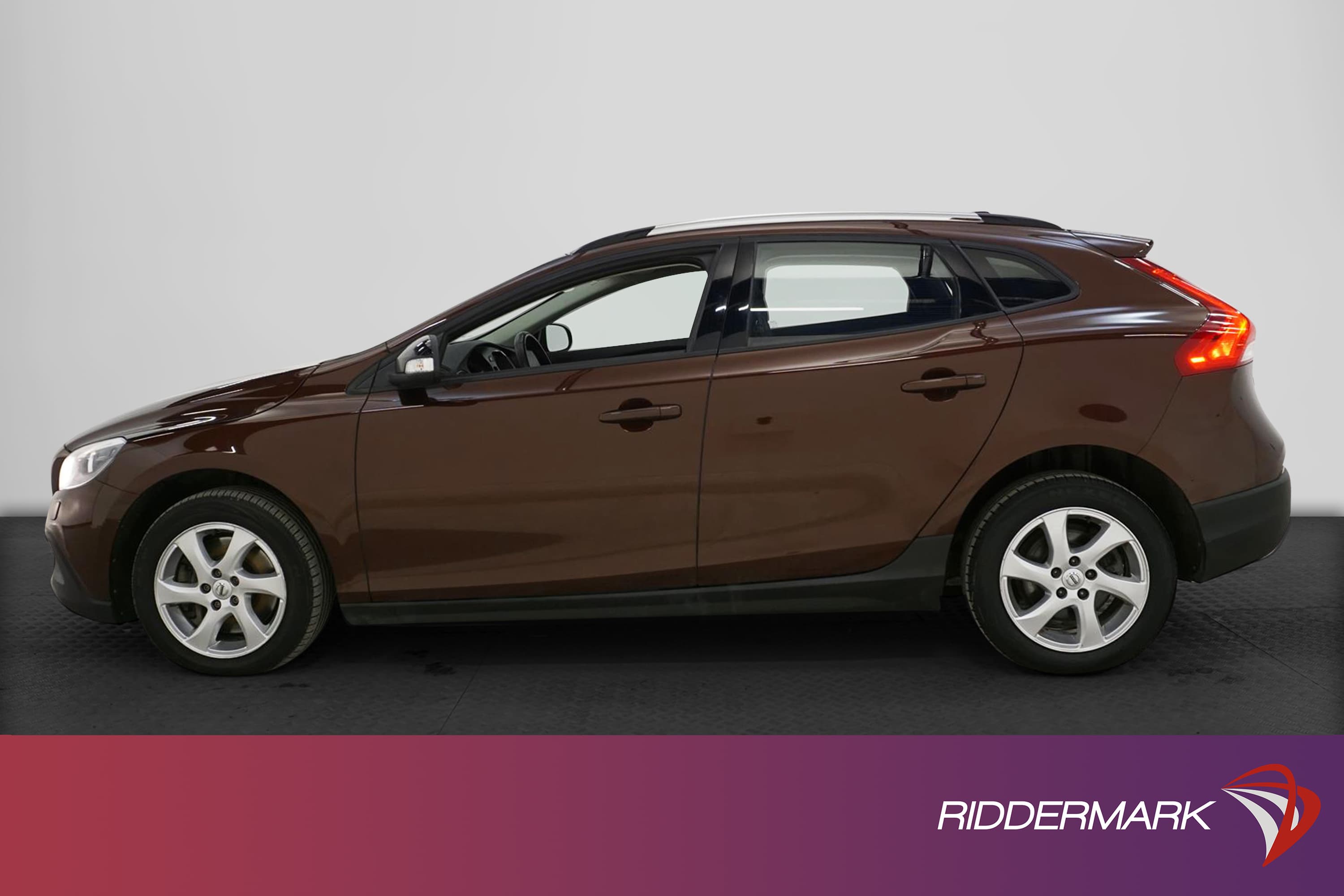 Volvo V40 Cross Country D2 120hk VOC Värmare 0,37l/mil