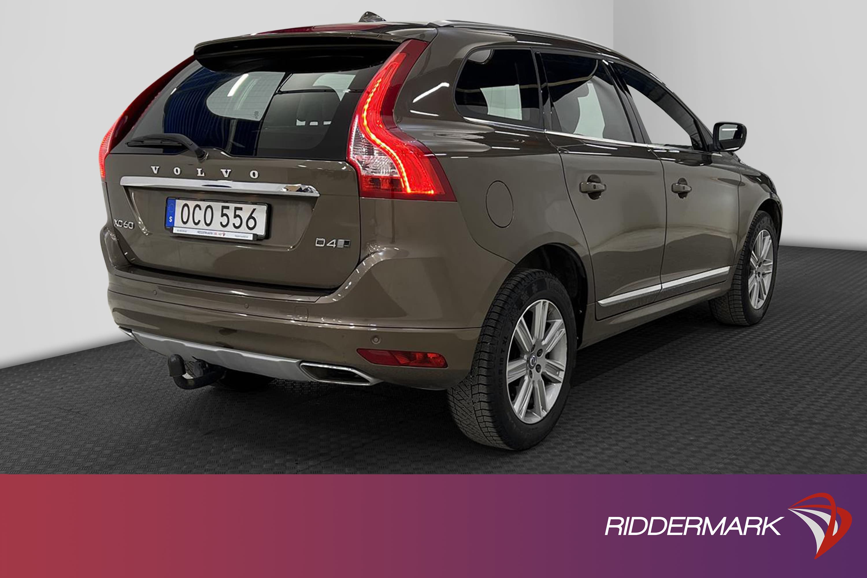 Volvo XC60 D4 AWD 190hk Summum Voc Navi D-värm Drag Navi