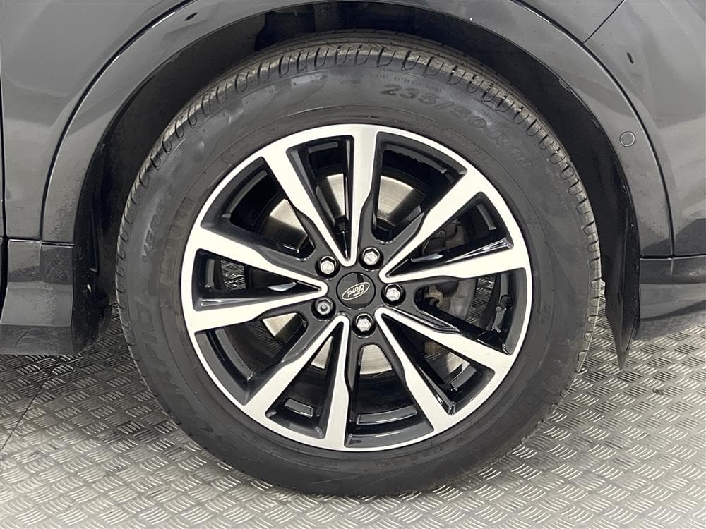 Ford Kuga 2.0 TDCi AWD 180hk ST-Line Kamera Drag Välservad