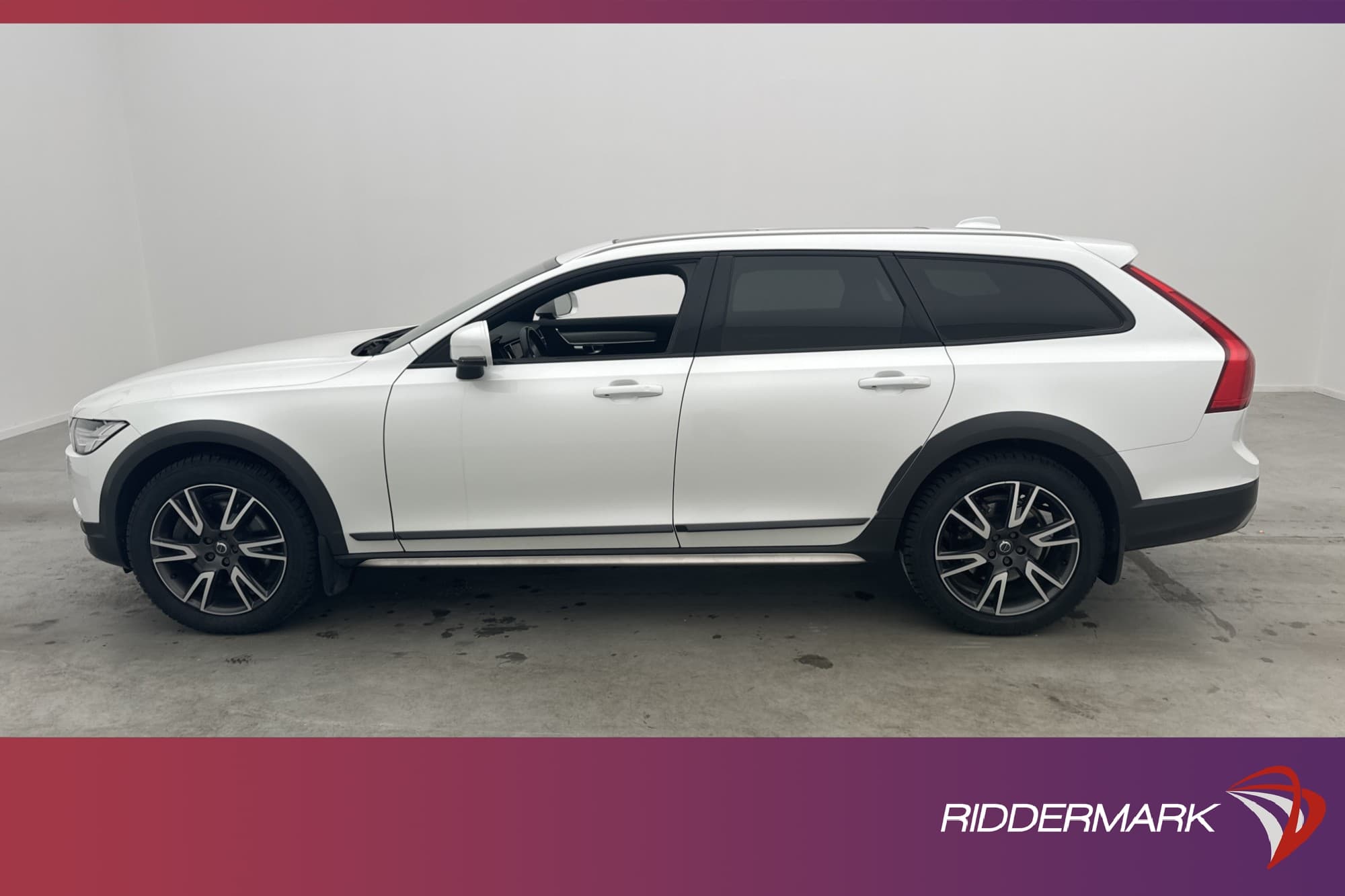 Volvo V90 Cross Country D4 AWD