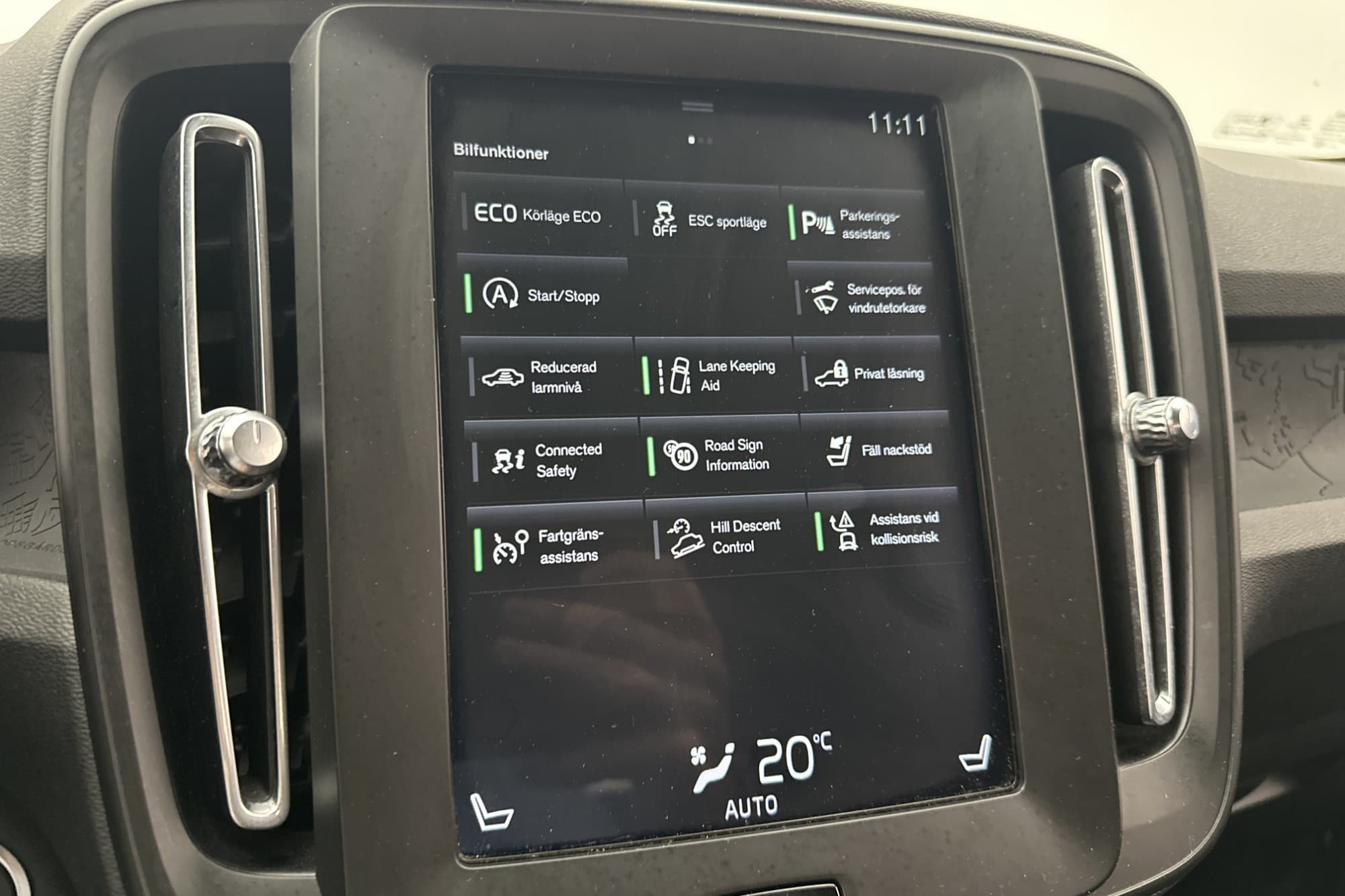 Volvo XC40 D3 MOMS Dubbelkommando D-Värm Rattvärme Sensorer
