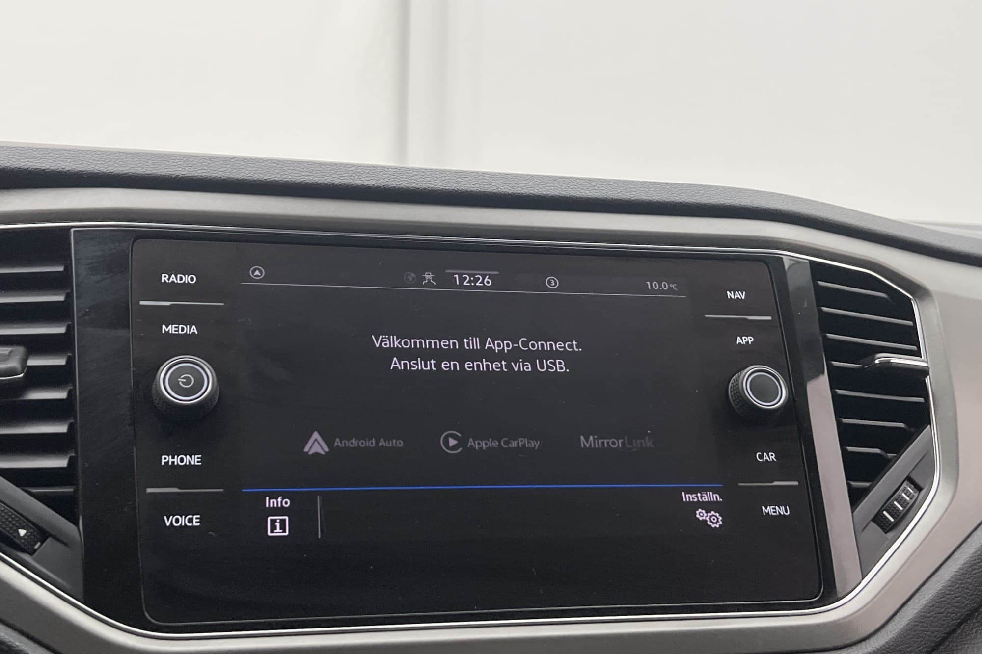 Volkswagen T-Roc 1.0 TSI 110hk Adaptiv Carplay P-Sensorer