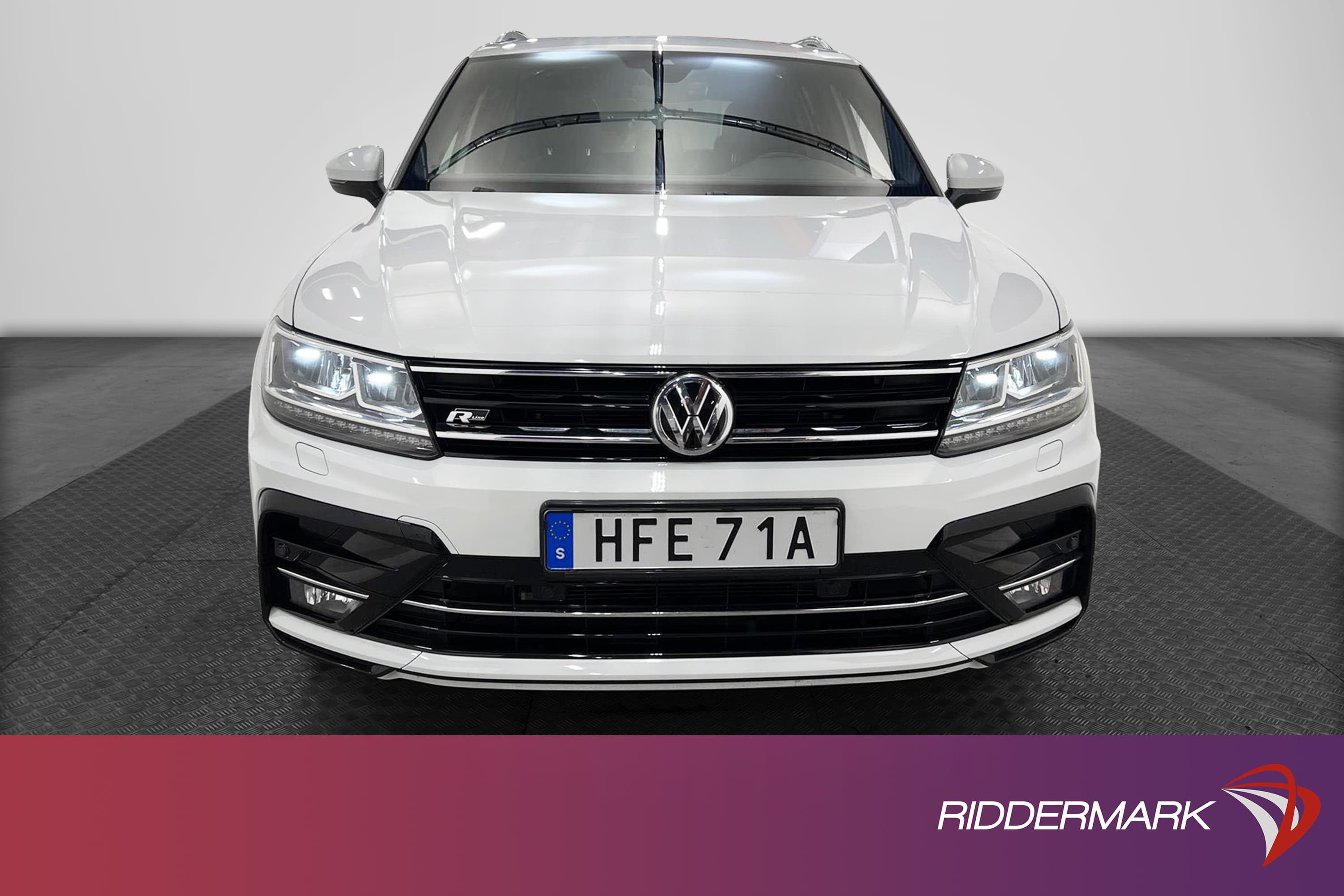 Volkswagen Tiguan 2.0 TSI 4M 190hk R-Line Värmare Pano Drag