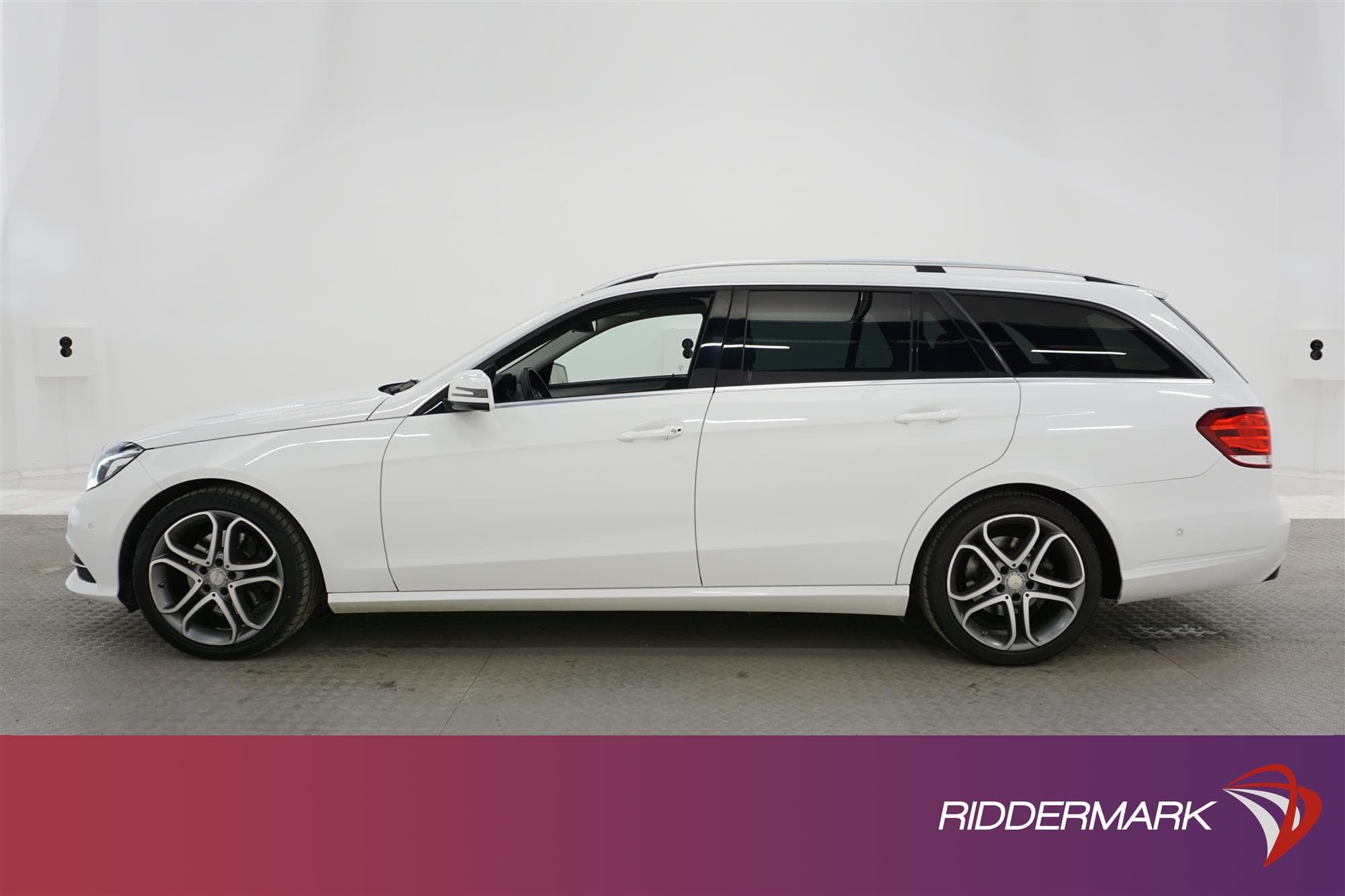 Mercedes-Benz E220 170hk Dragkrok Helskinn Navi 0,54L/mil