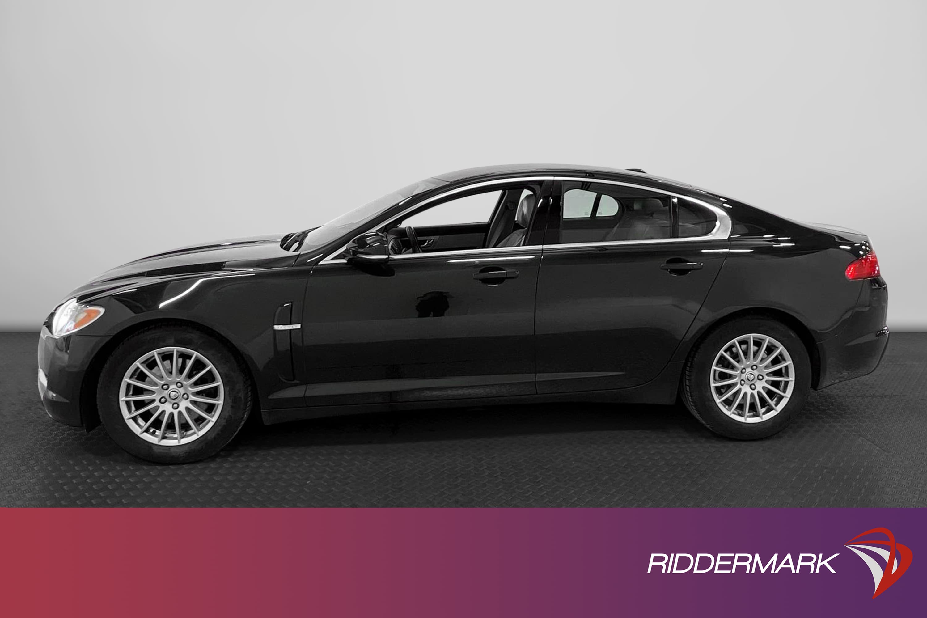 Jaguar XF 3.0 V6 238 hk