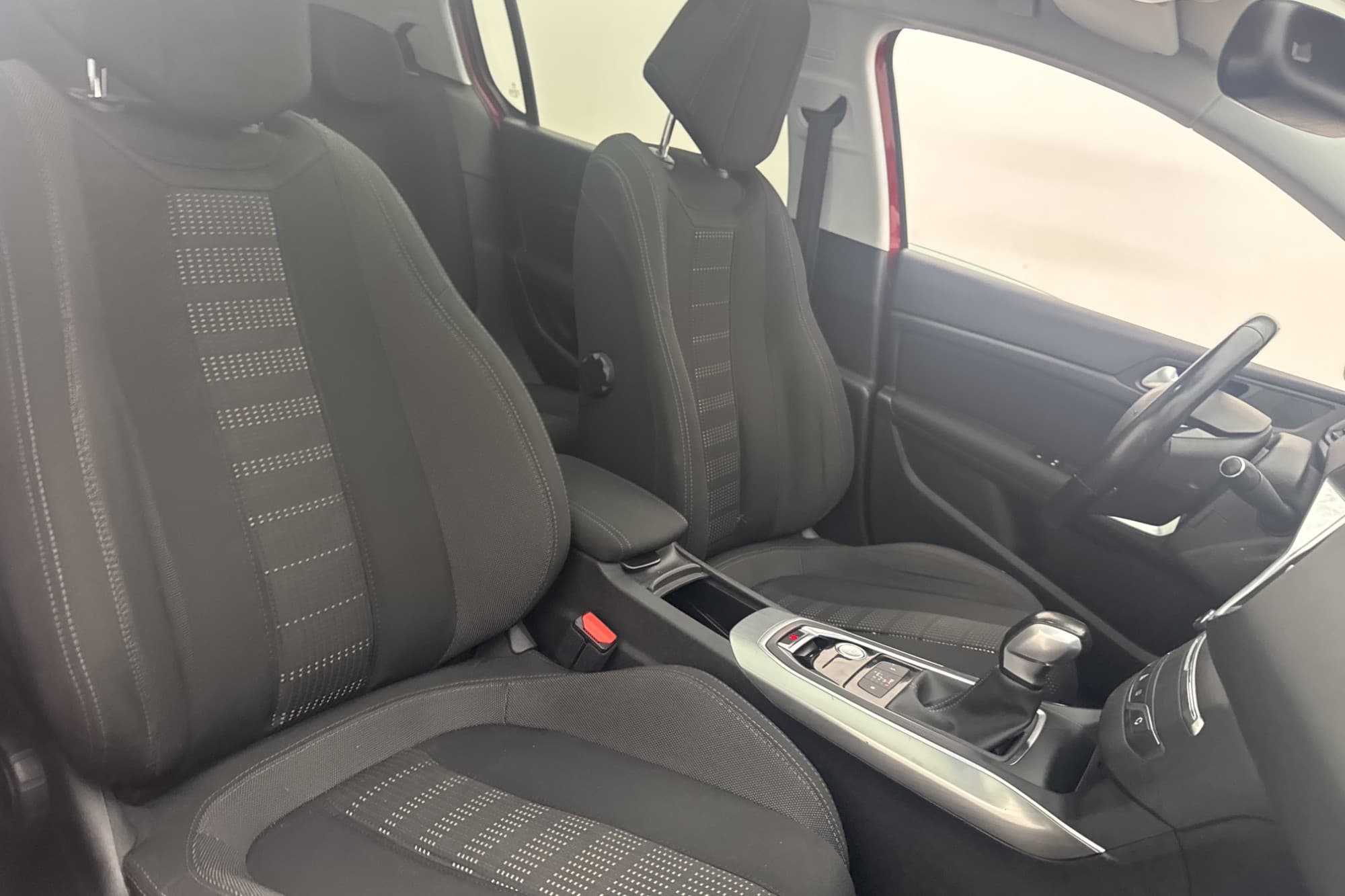 Peugeot 308 1.6 120hk Allure Panorama Kamera Navi Keyless 