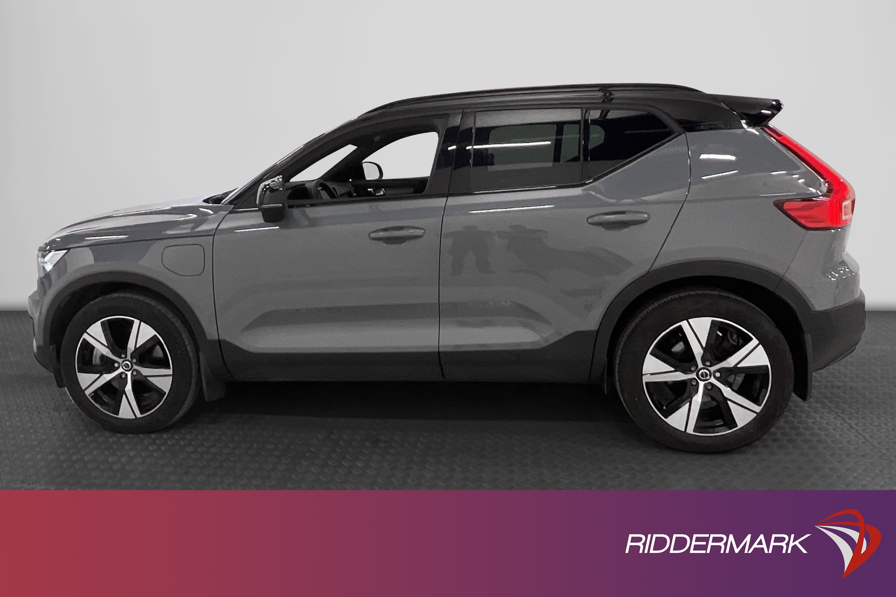 Volvo XC40 Recharge T4  211hk