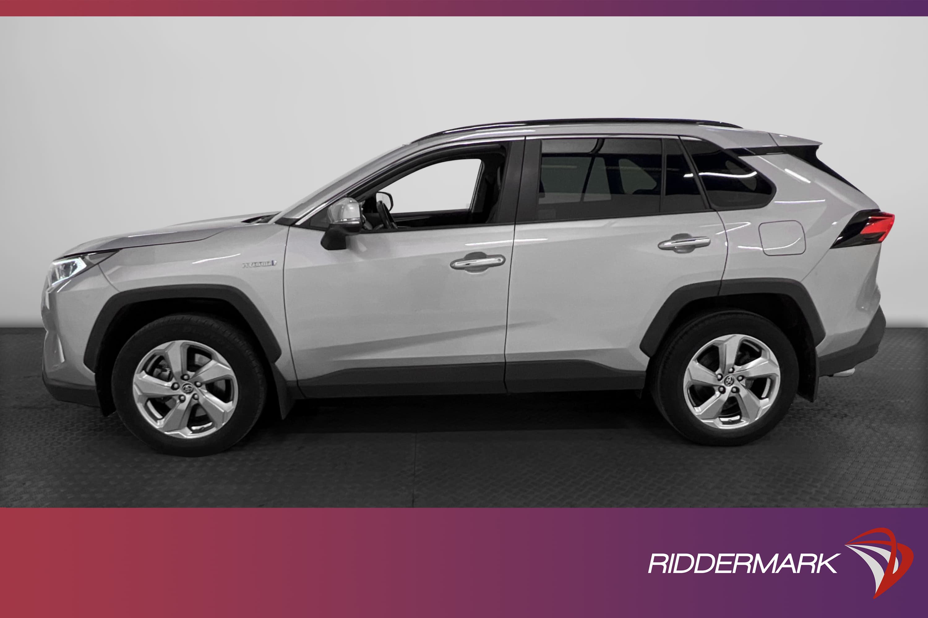Toyota RAV4 Hybrid AWD 222hk  EXECUTIVE 360° Skinn Drag JBL