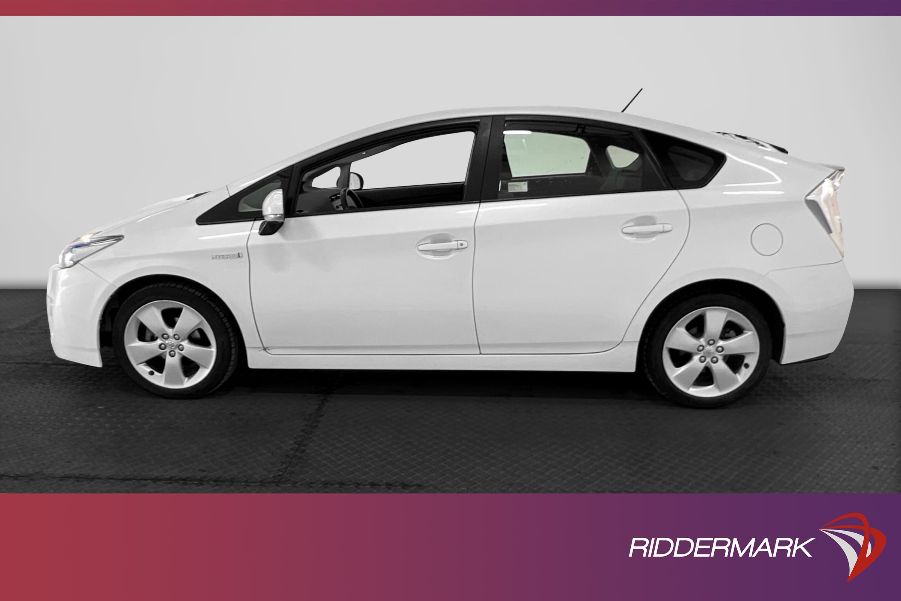 Toyota Prius Hybrid CVT 136hk 360kr Skatt Få Bruk 0,40L/mil