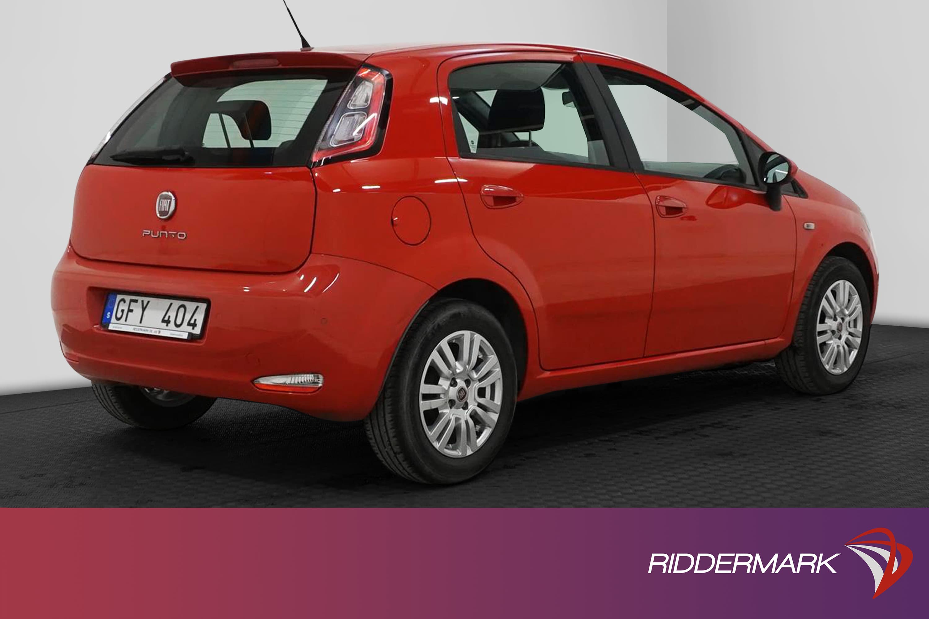 Fiat Punto 1.2 69hk Få Brukare 360kr Skatt 0,51L/mil