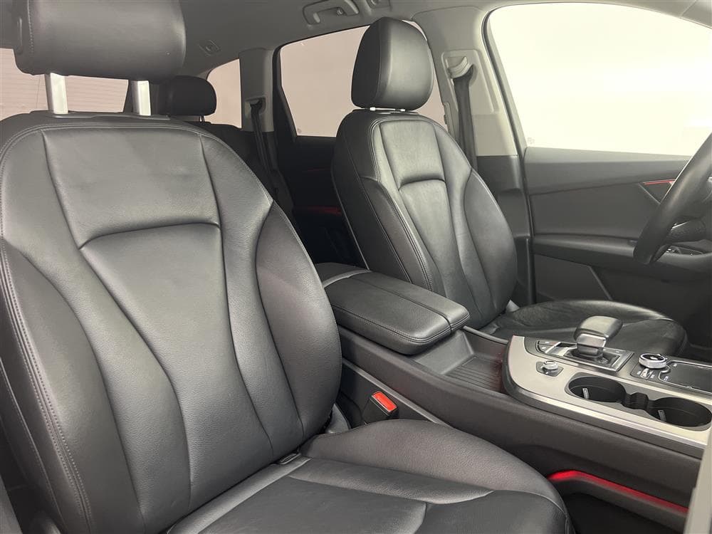 Audi Q7 3.0 e-Tron Quattro 373hk Luftfjädring Bose Draginteriör