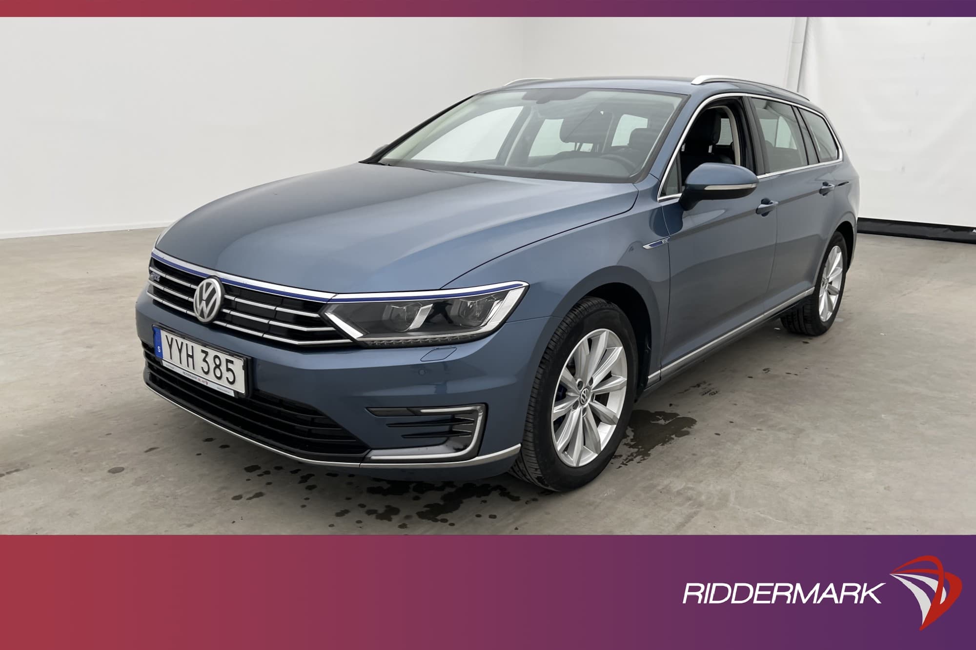 Volkswagen Passat GTE 218hk
