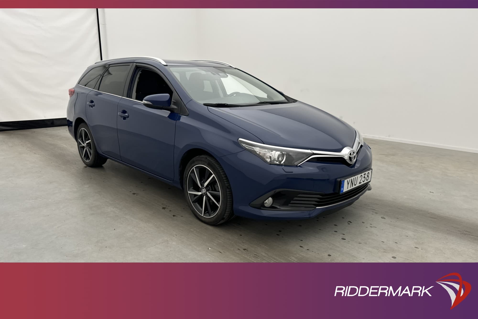 Toyota Auris Touring 1.2 Turbo 116hk