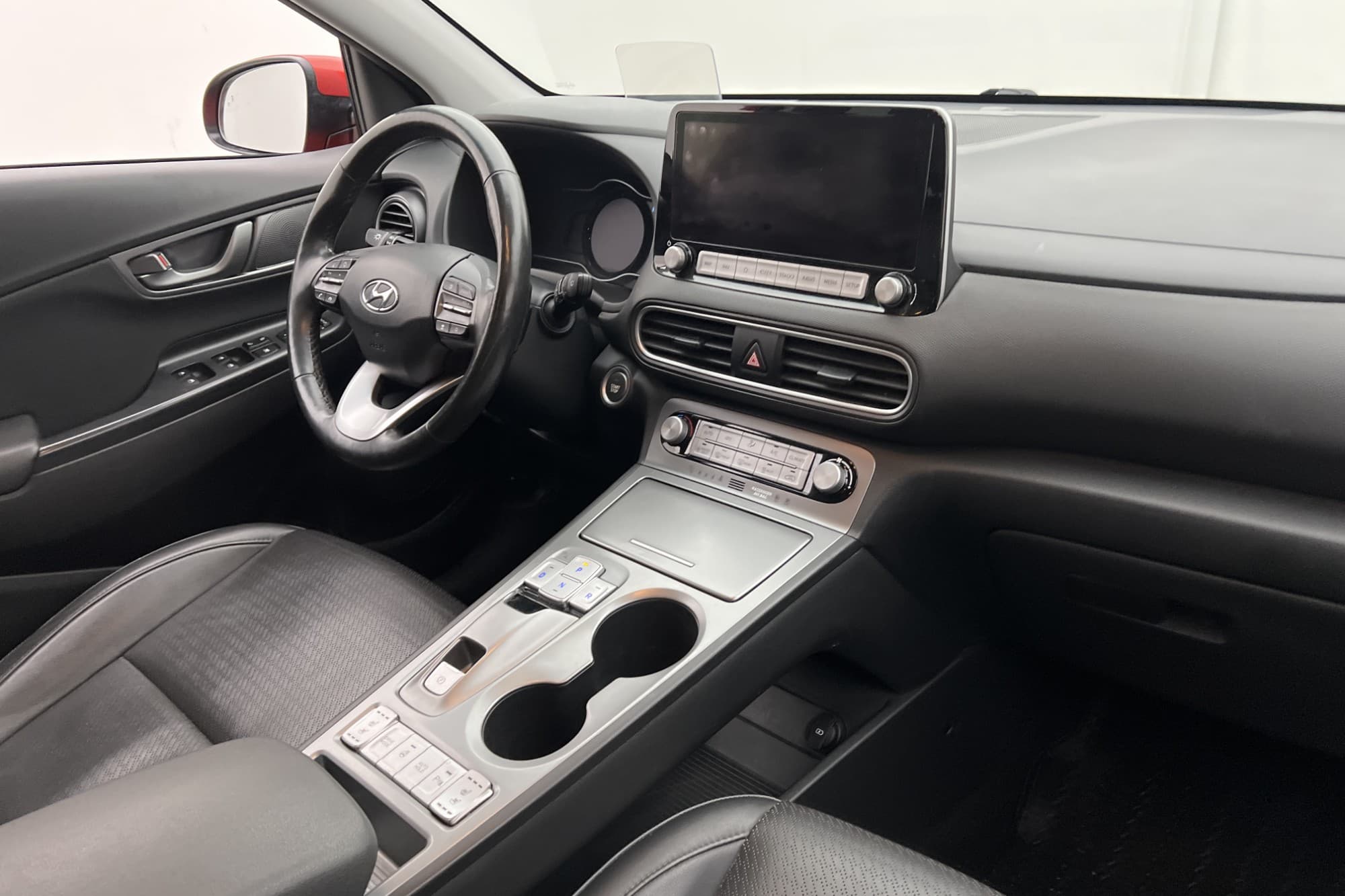Hyundai Kona 64 kWh 204hk Premium Navi B-kam Adapt-fart HUD