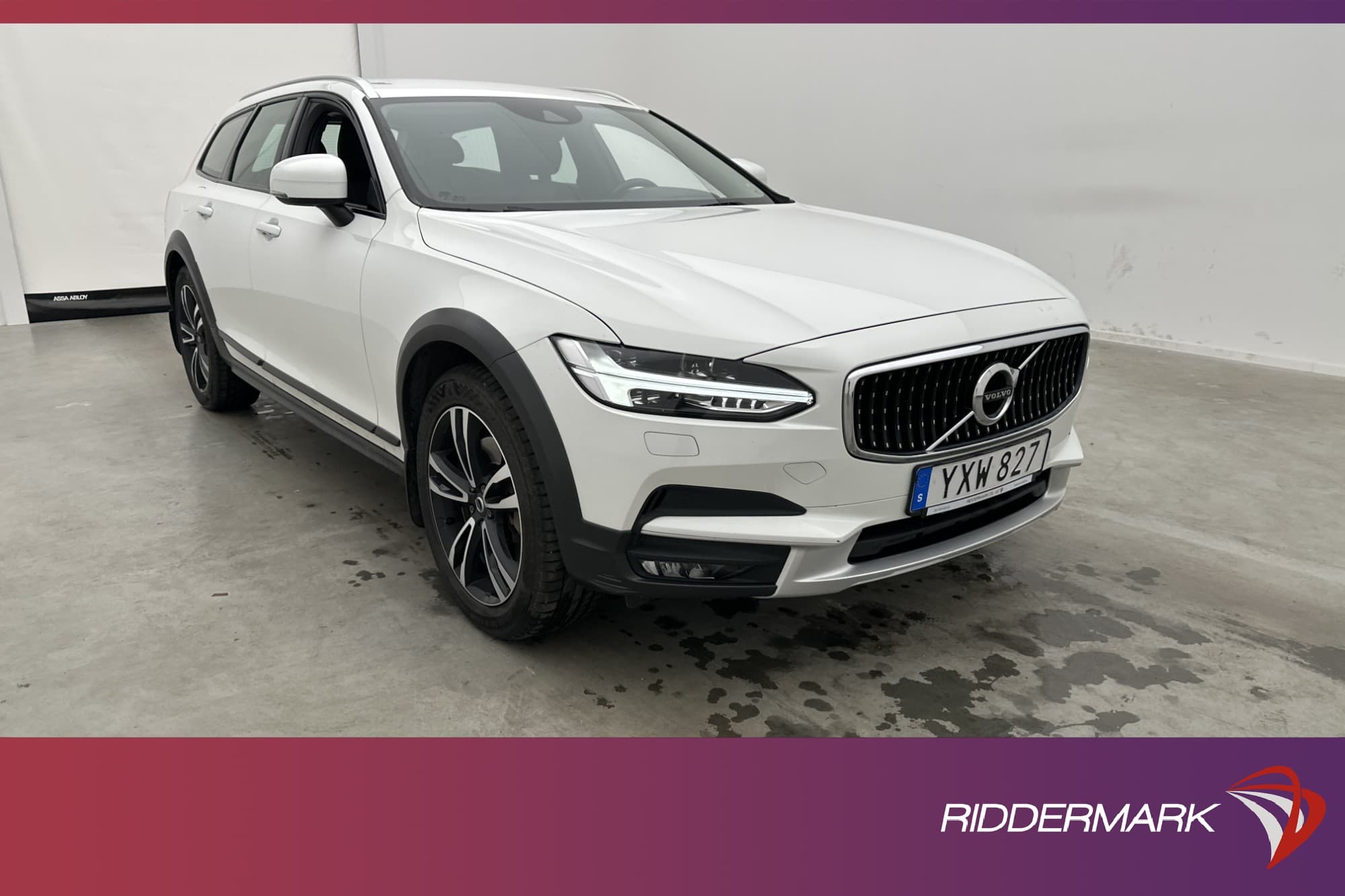 Volvo V90 Cross Country D4 AWD