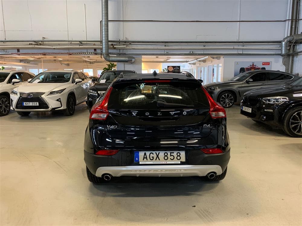 Volvo V40 Cross Country D4 Ocean Race B-kamera VOC 0,43l/milexteriör