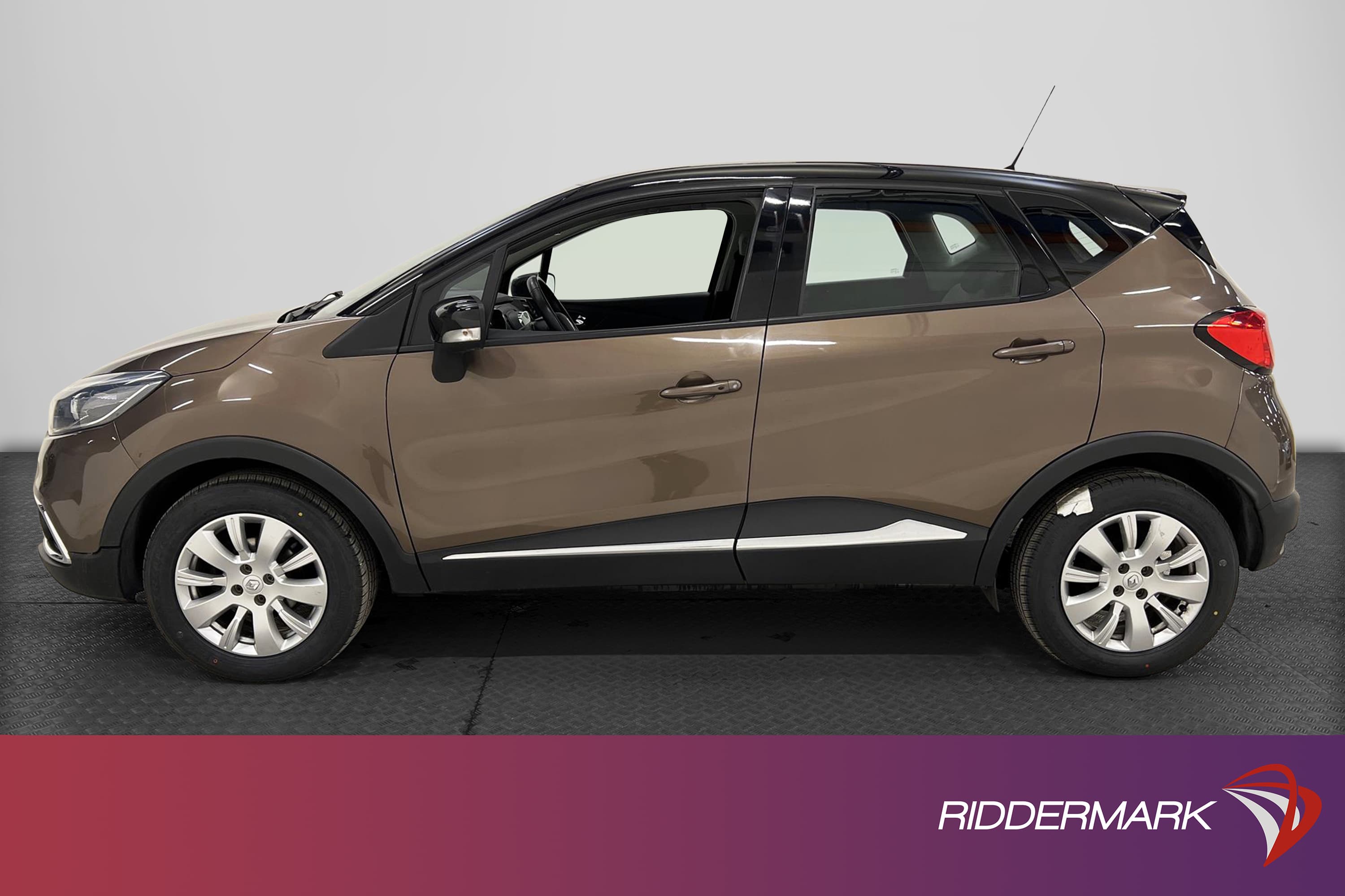Renault Captur 0.9 TCe 90hk Dynamique GPS Sensorer 0,49l/mil